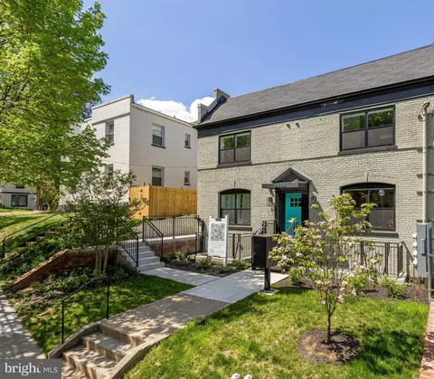 MLS: DCDC2257676