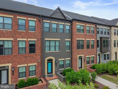 818 S GREENBRIER STREET ARLINGTON VA 22204