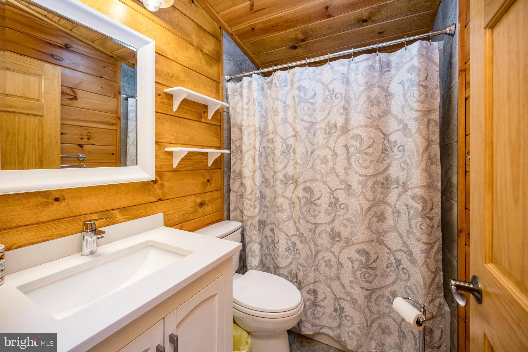 HARVEYS PENINSULA - Residential