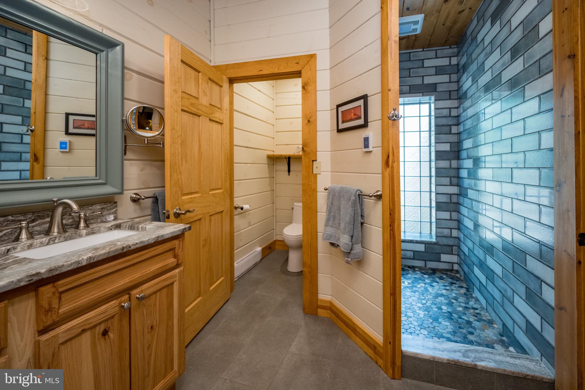 HARVEYS PENINSULA - Residential