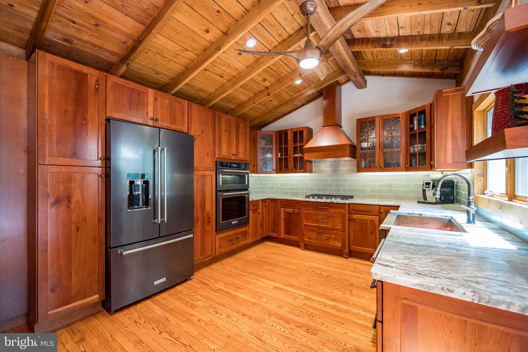 HARVEYS PENINSULA - Residential