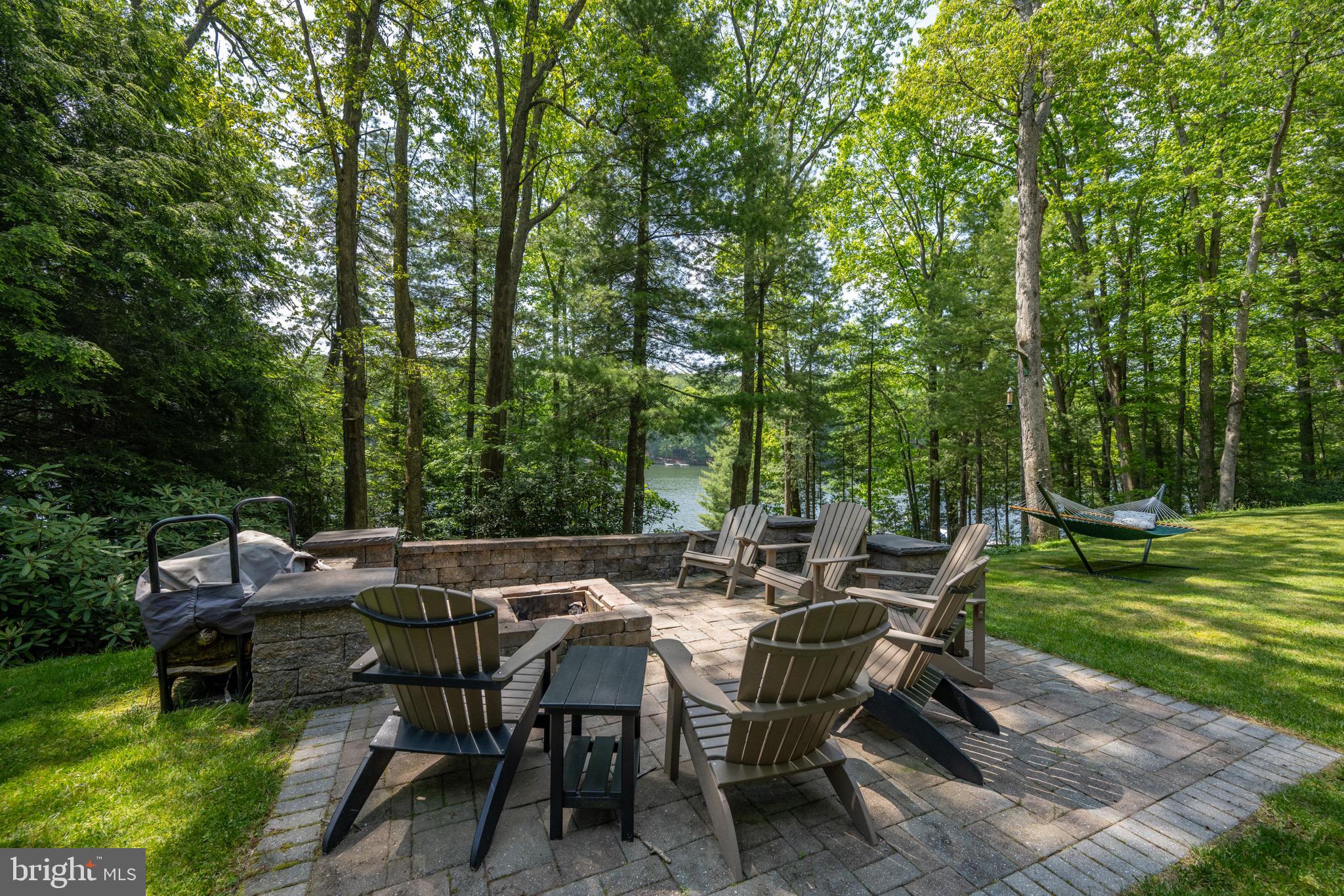 HARVEYS PENINSULA - Residential