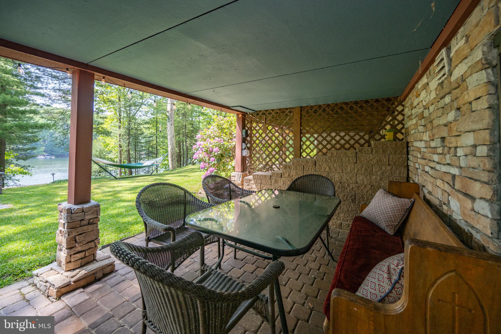 HARVEYS PENINSULA - Residential