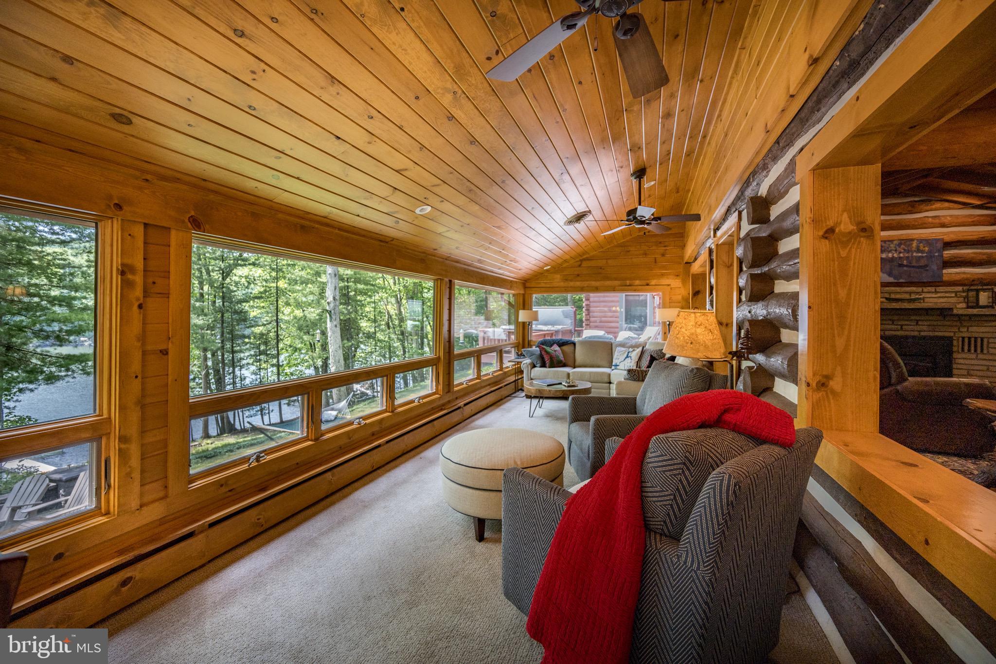 HARVEYS PENINSULA - Residential