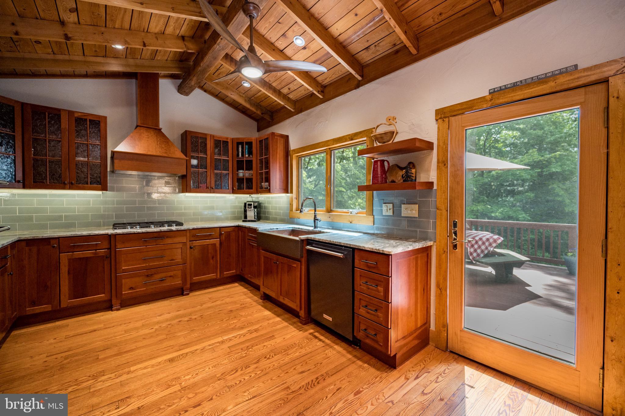 HARVEYS PENINSULA - Residential