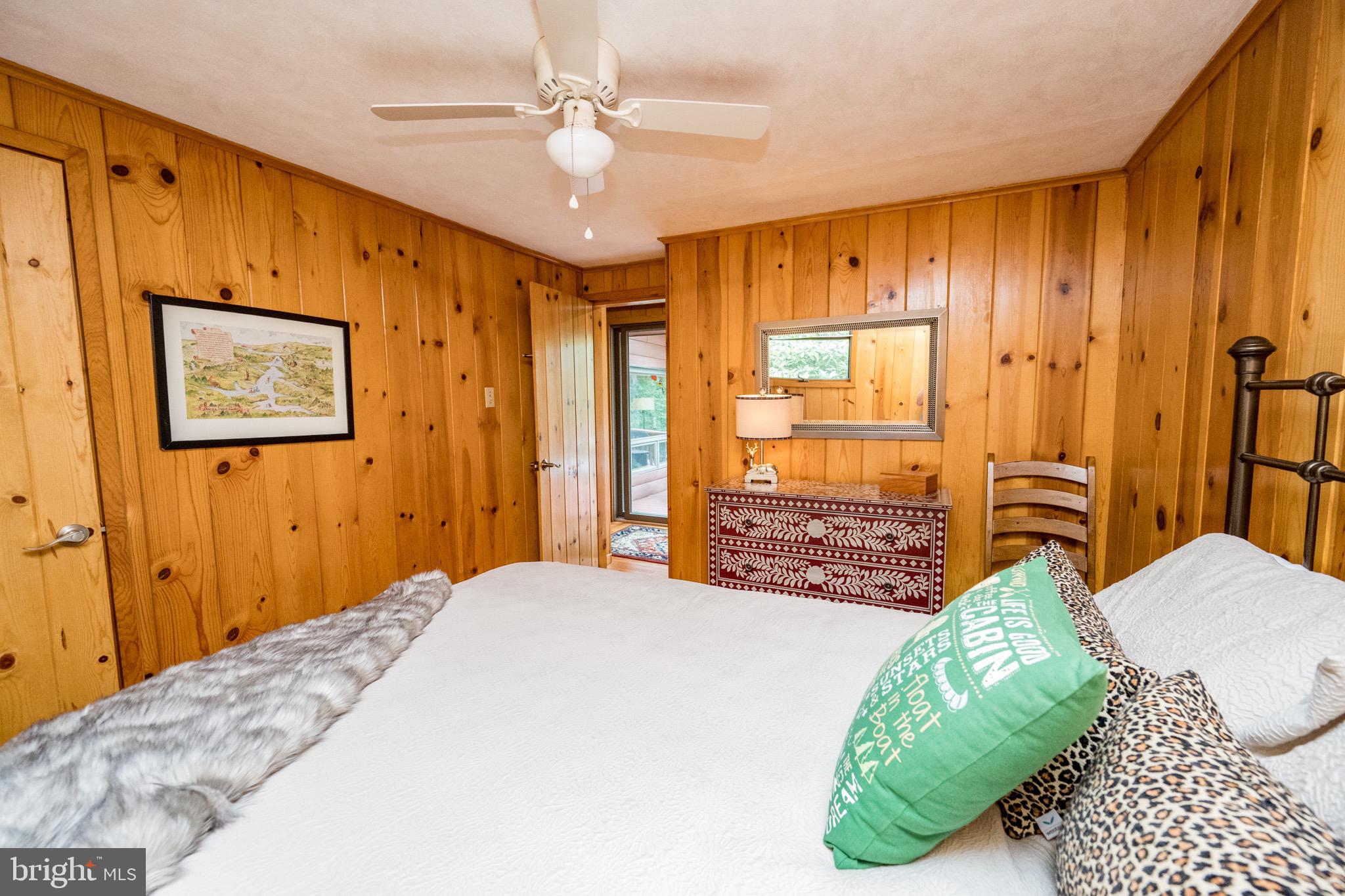 HARVEYS PENINSULA - Residential