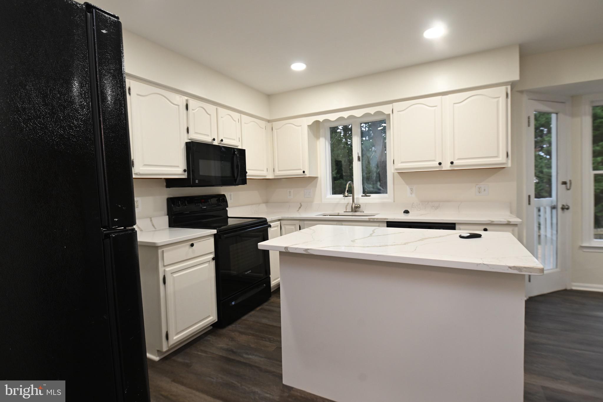 TUSCAWILLA HILLS - Residential Lease