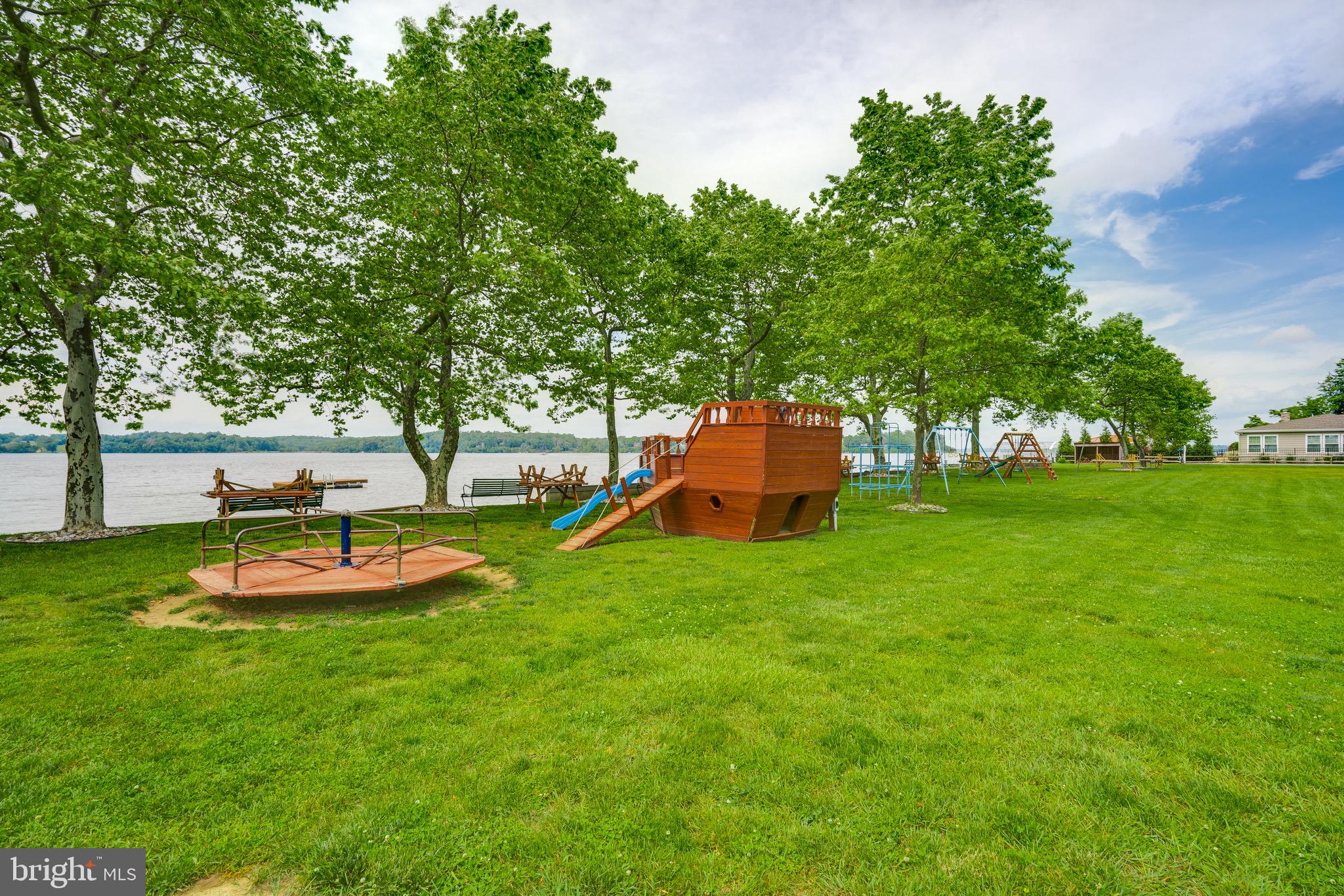 HOLLYWOOD BEACH - Residential