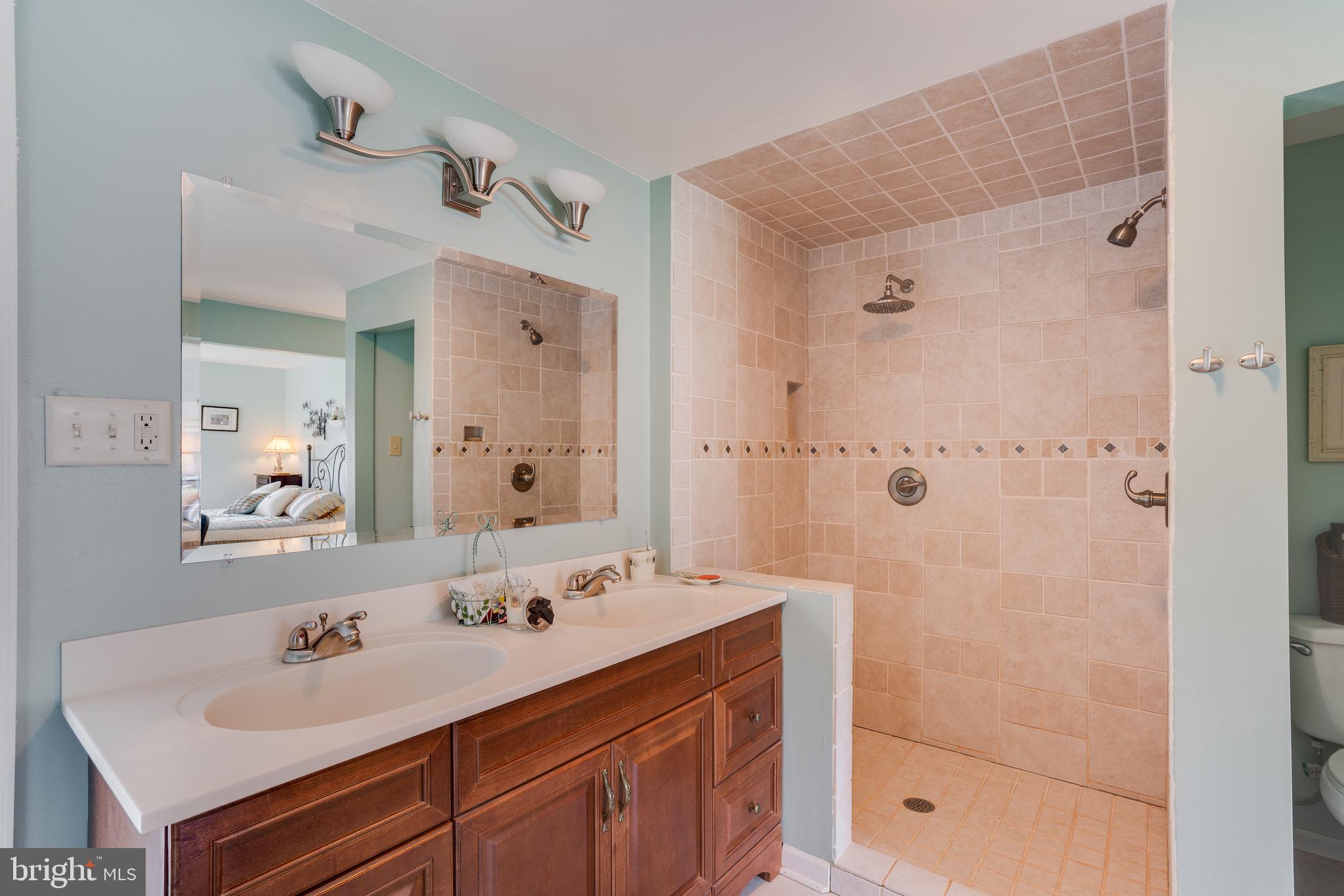 HOLLYWOOD BEACH - Residential