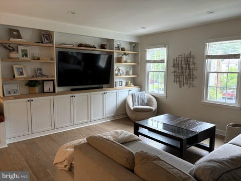 Photo of 10816 Broadwater Drive, FAIRFAX, VA 22032 (MLS # VAFX2322318)