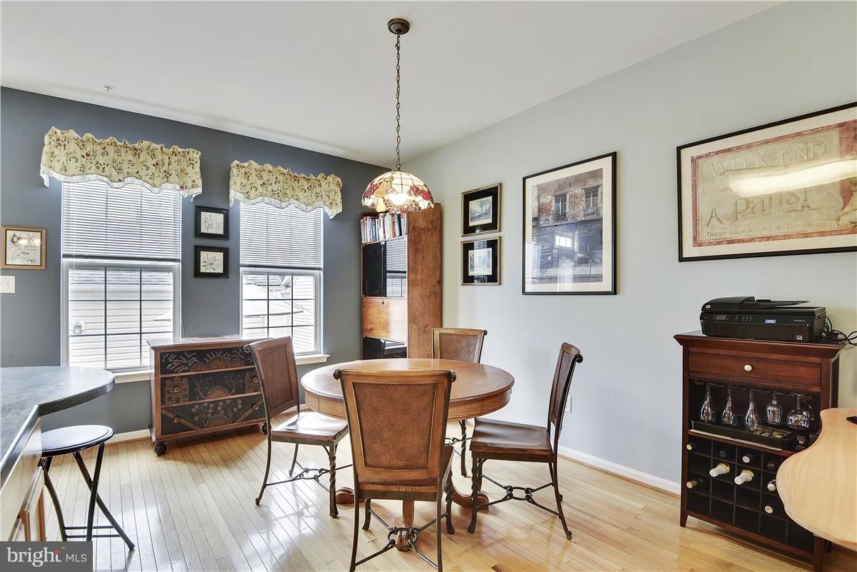 LAKELANDS - Residential