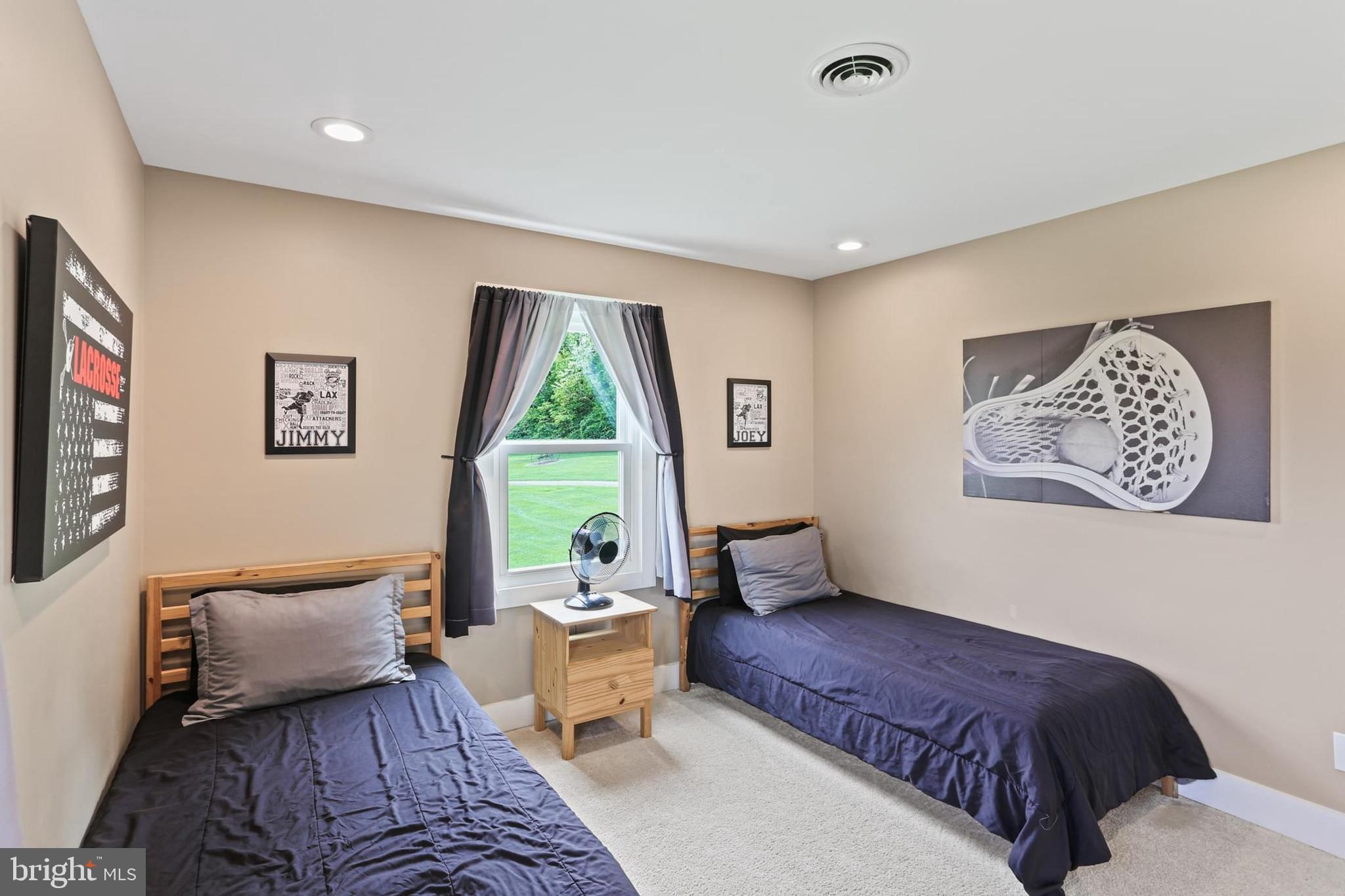 NESTLING WIND - Residential