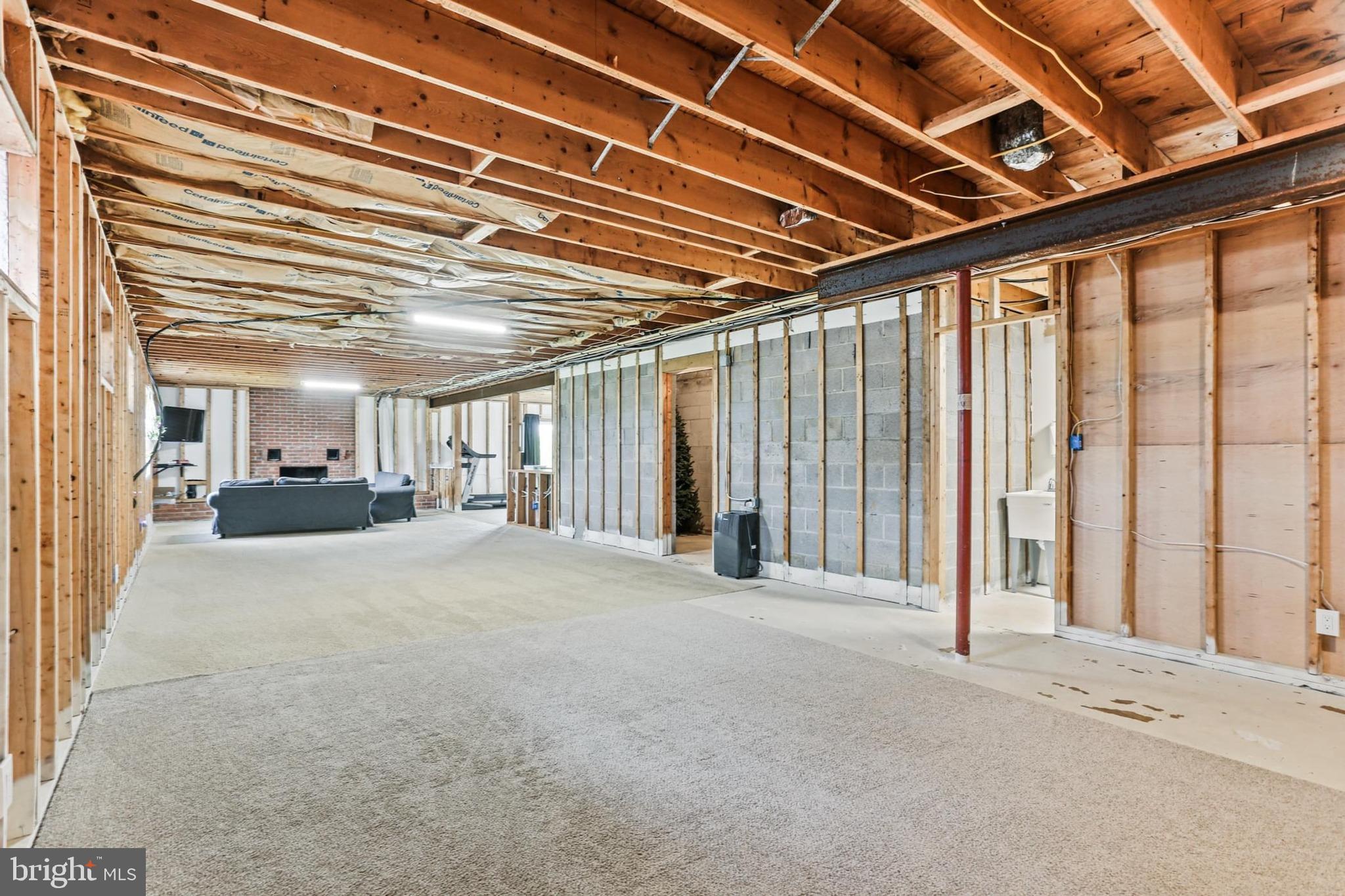 NESTLING WIND - Residential