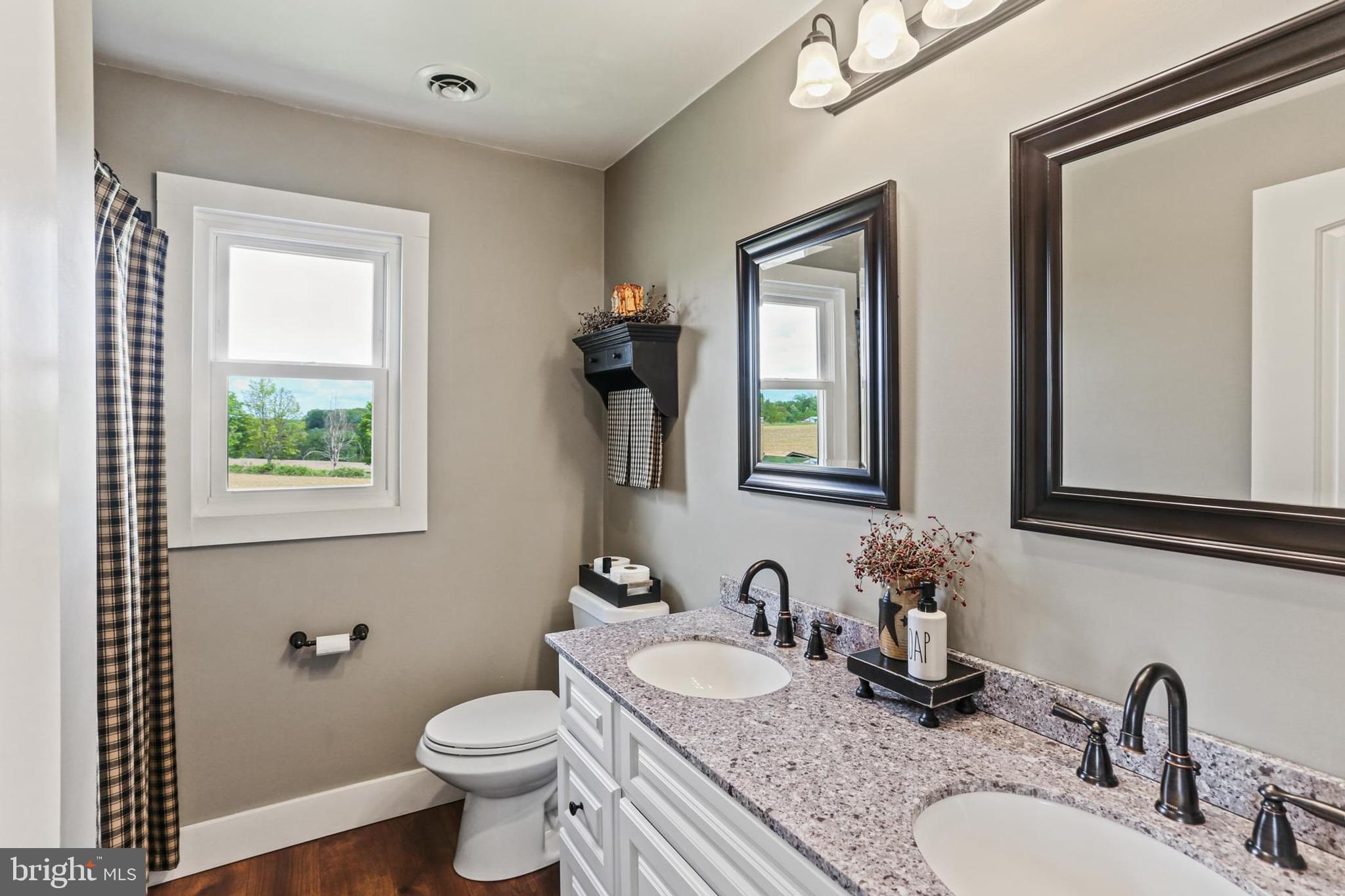 NESTLING WIND - Residential