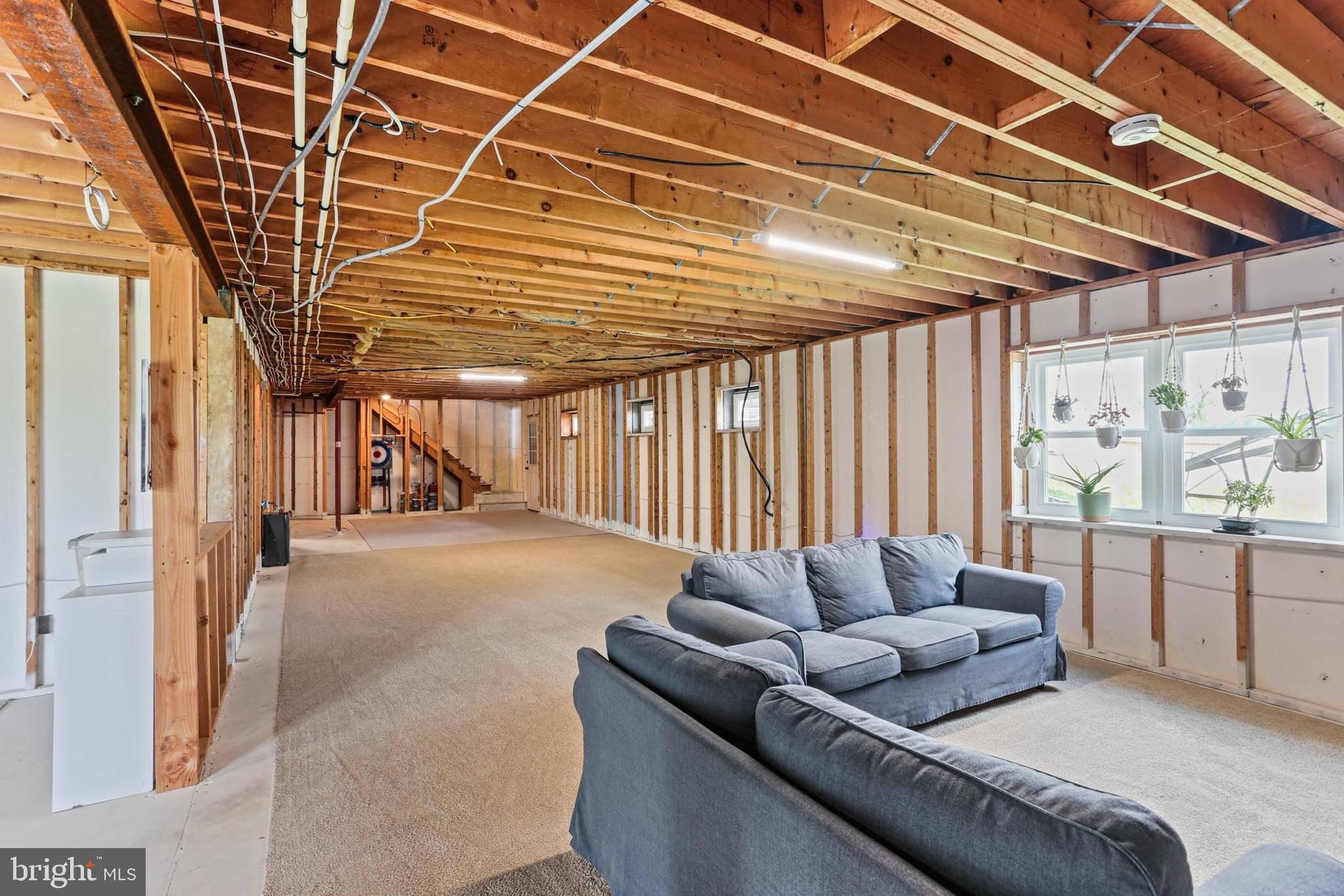 NESTLING WIND - Residential