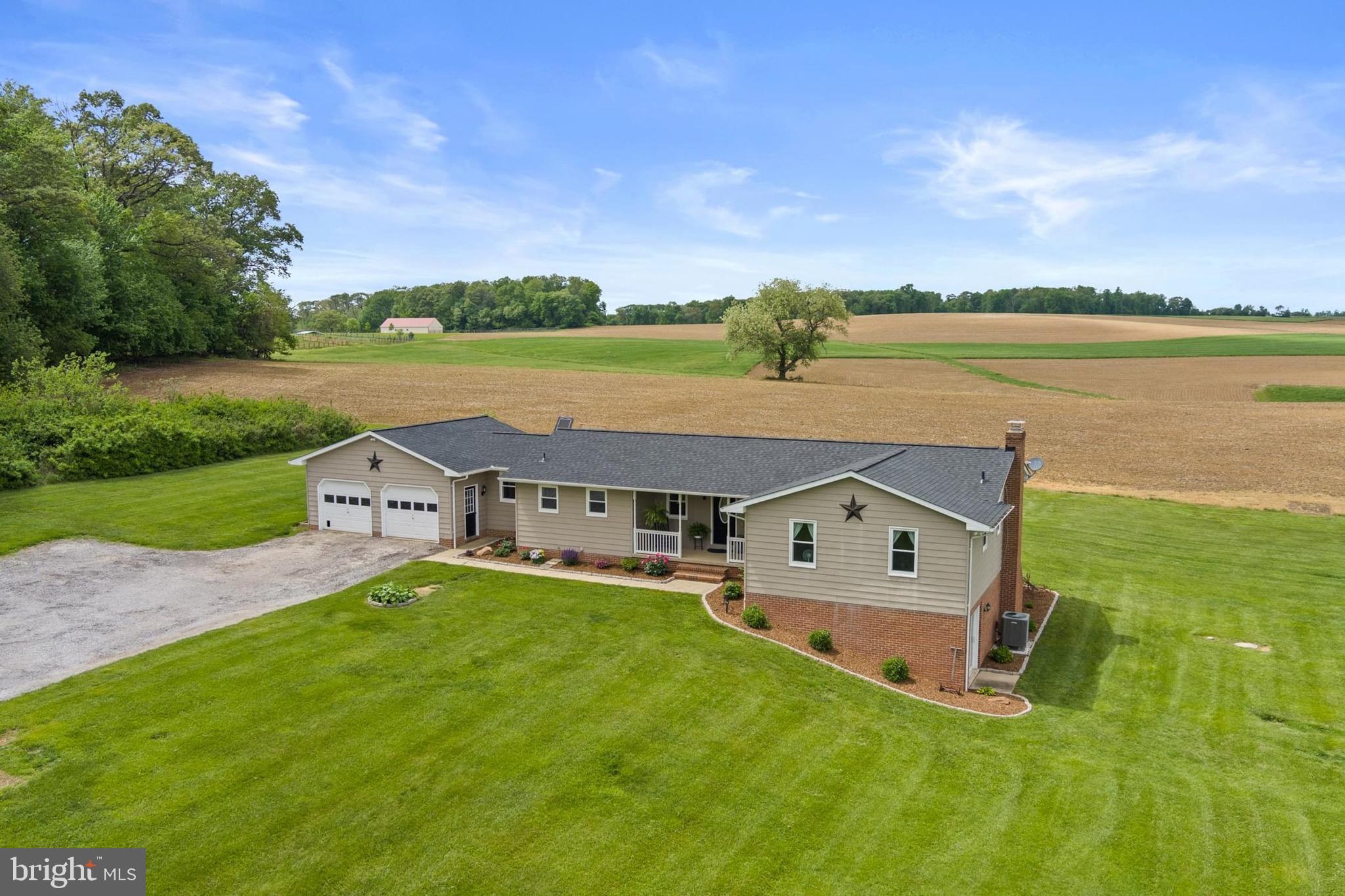 NESTLING WIND - Residential