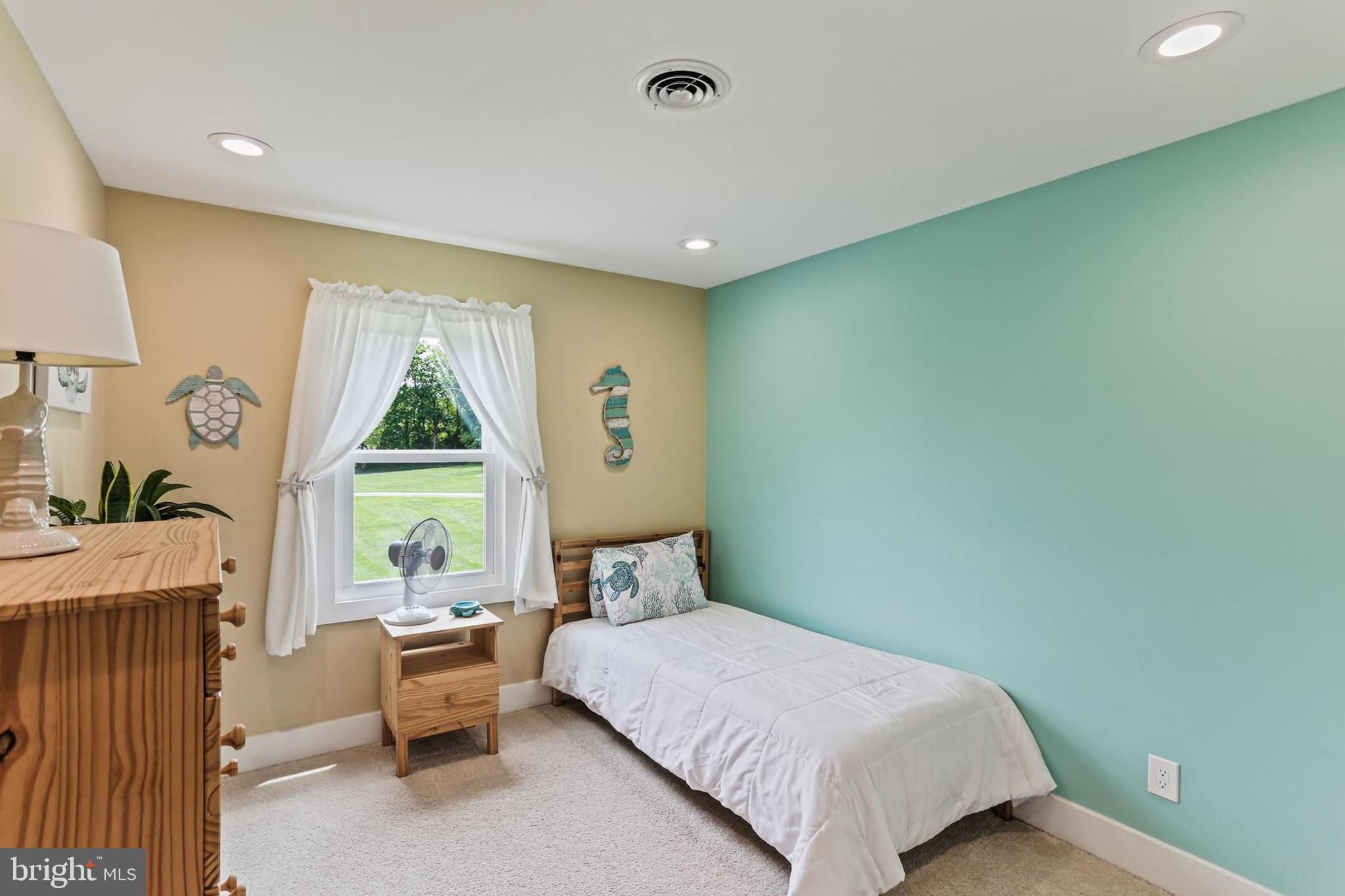 NESTLING WIND - Residential