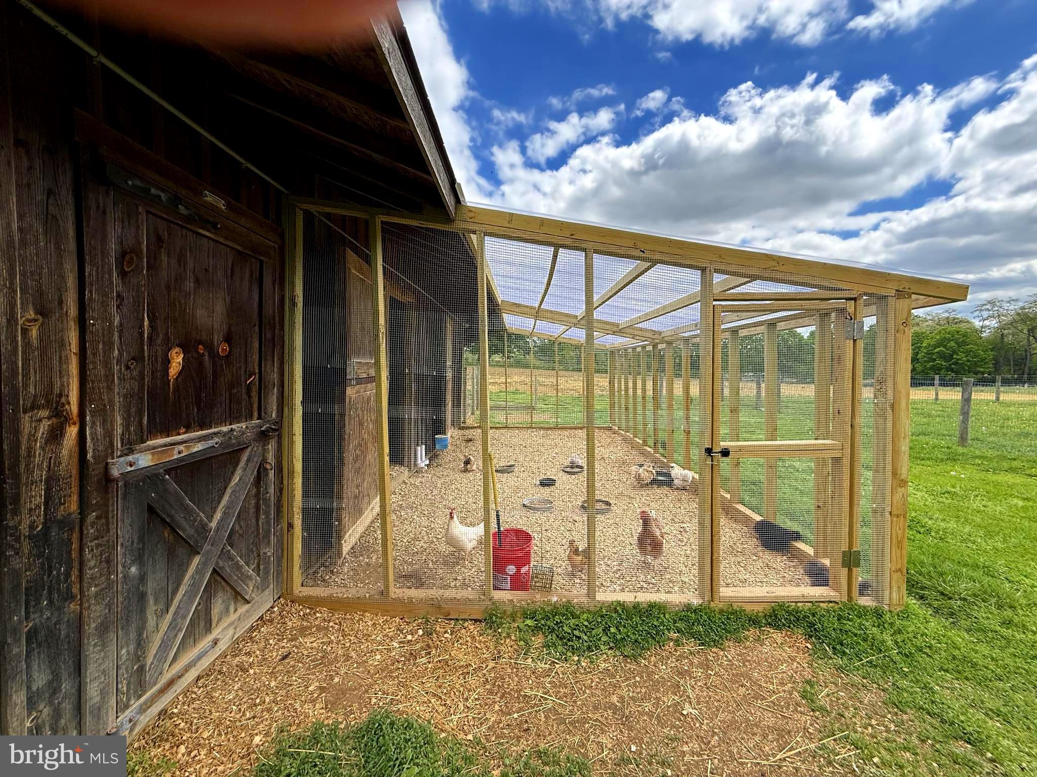 NESTLING WIND - Residential