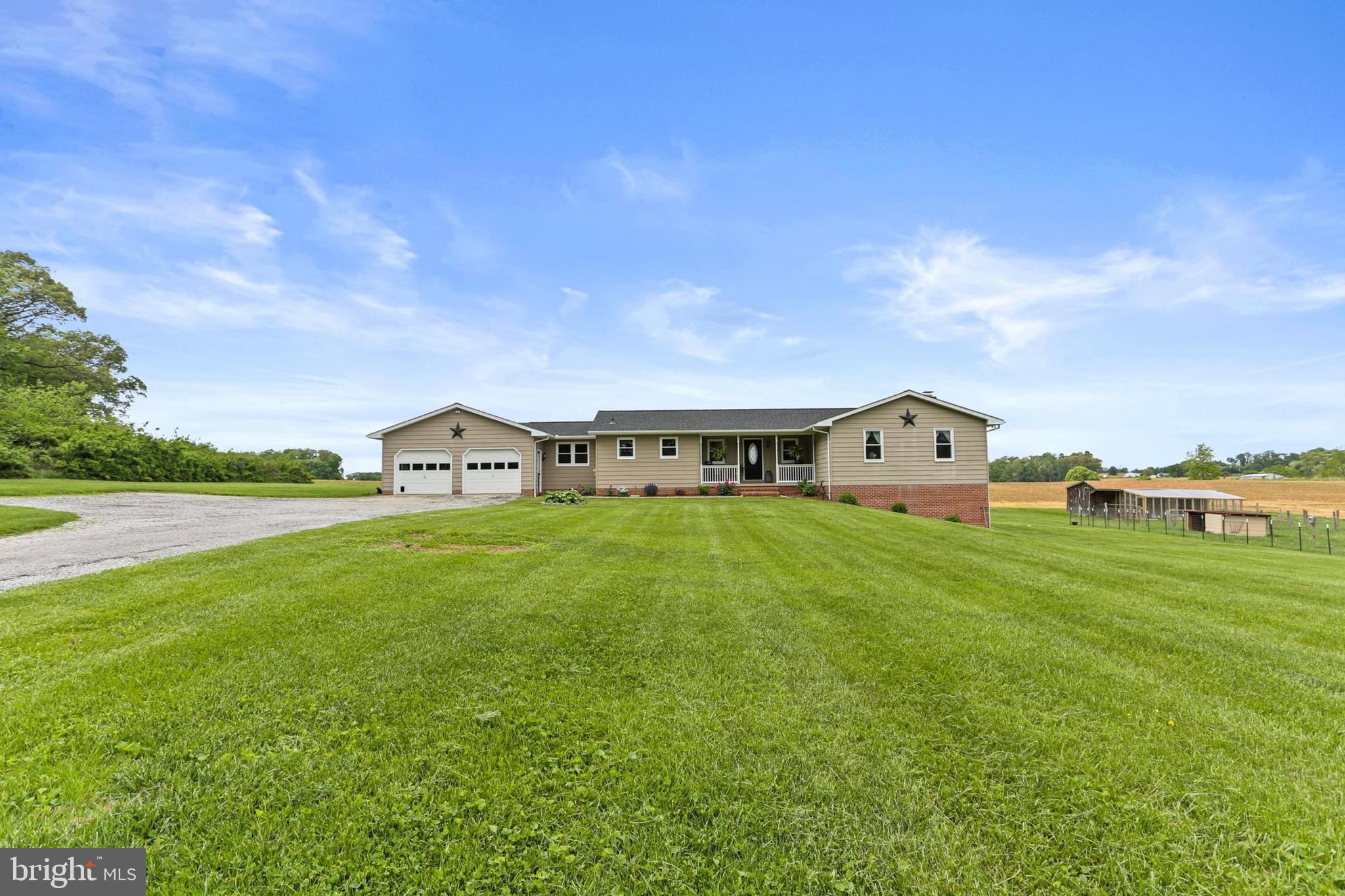 NESTLING WIND - Residential