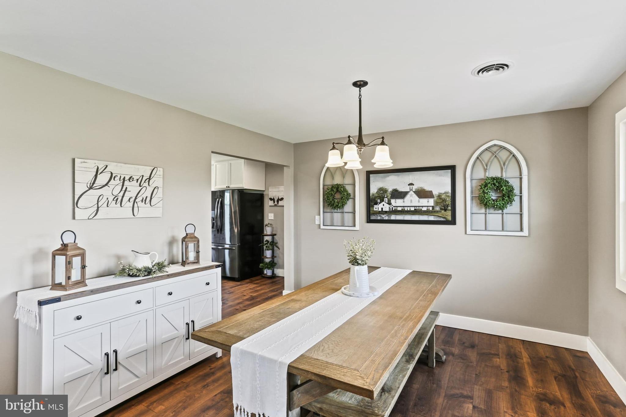 NESTLING WIND - Residential