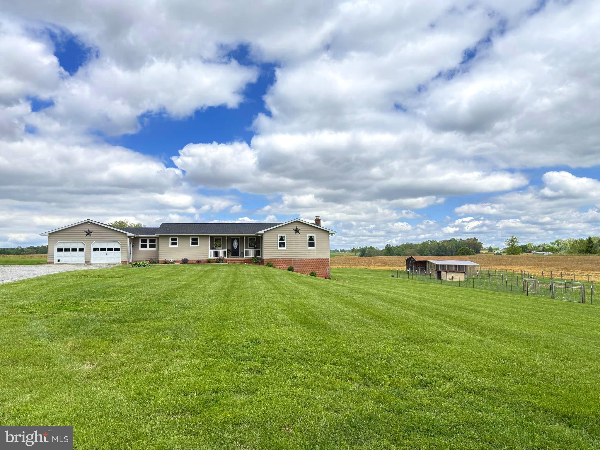 NESTLING WIND - Residential