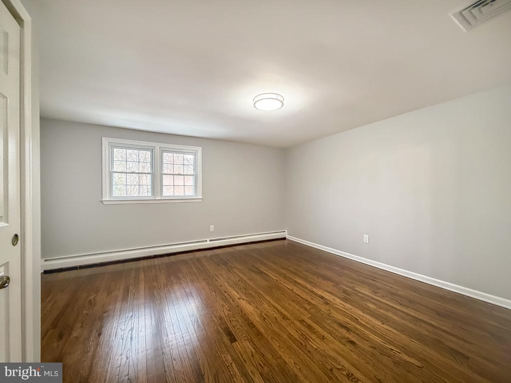 LANGHORNE TERRACE - Residential