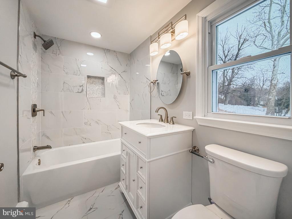 LANGHORNE TERRACE - Residential