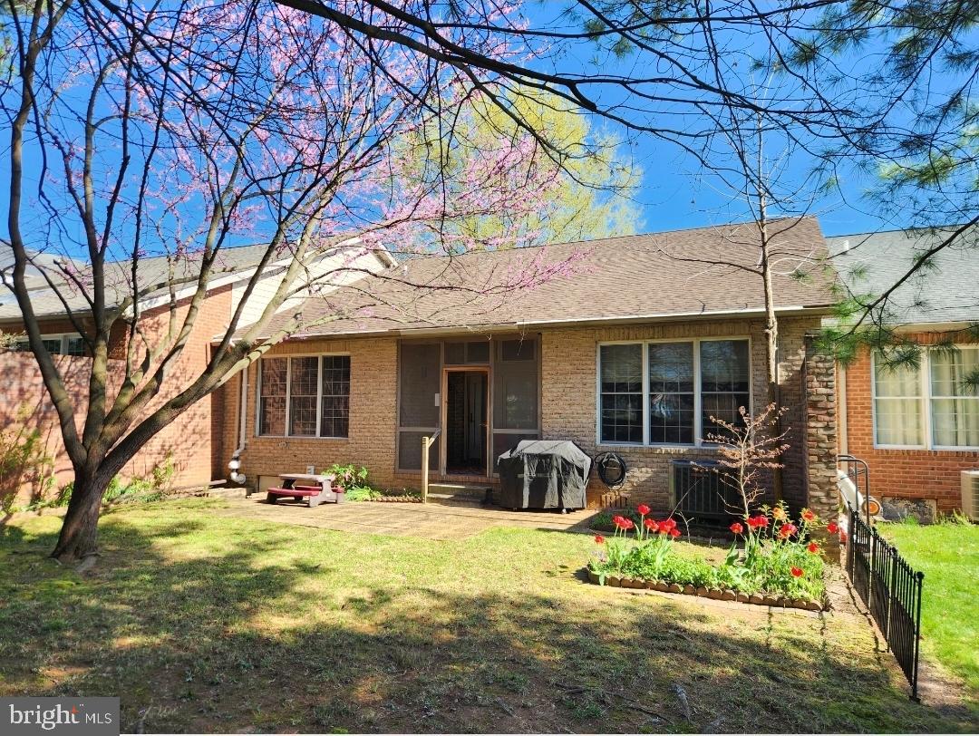 SPRING MILLS - Residential