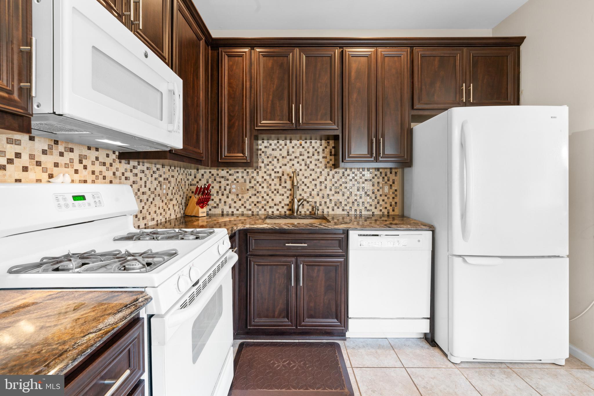 CHANCELLOR GLEN - Residential