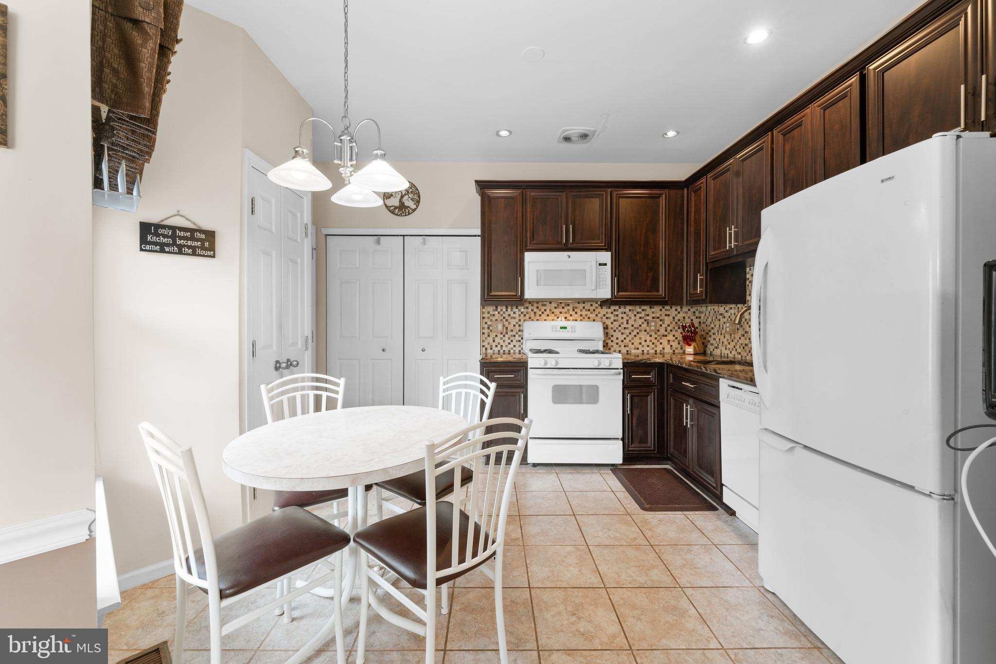 CHANCELLOR GLEN - Residential