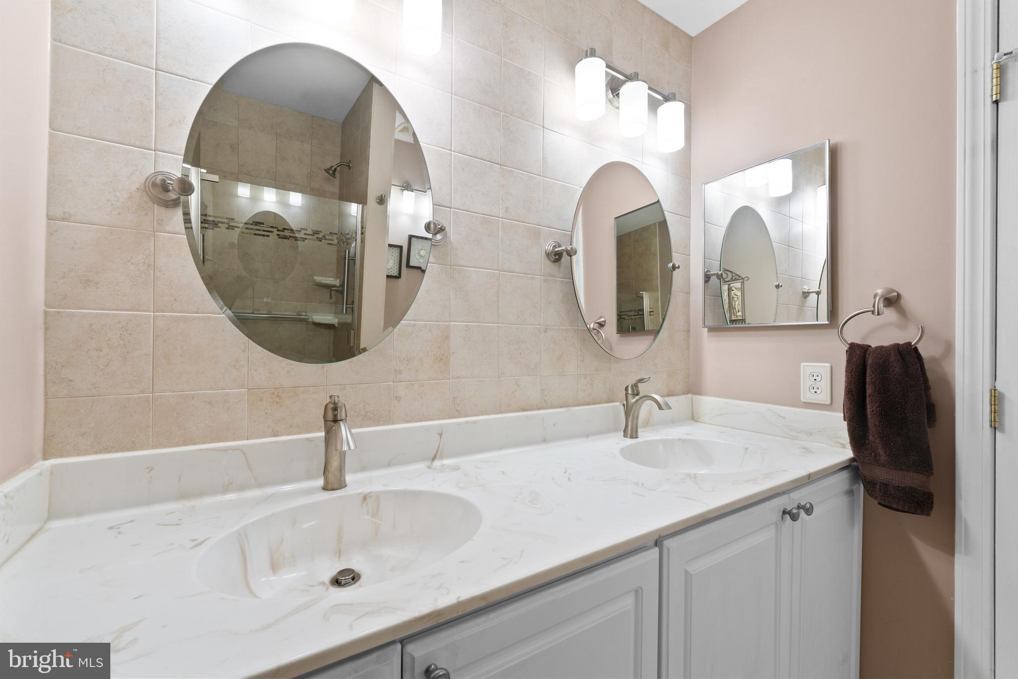 CHANCELLOR GLEN - Residential