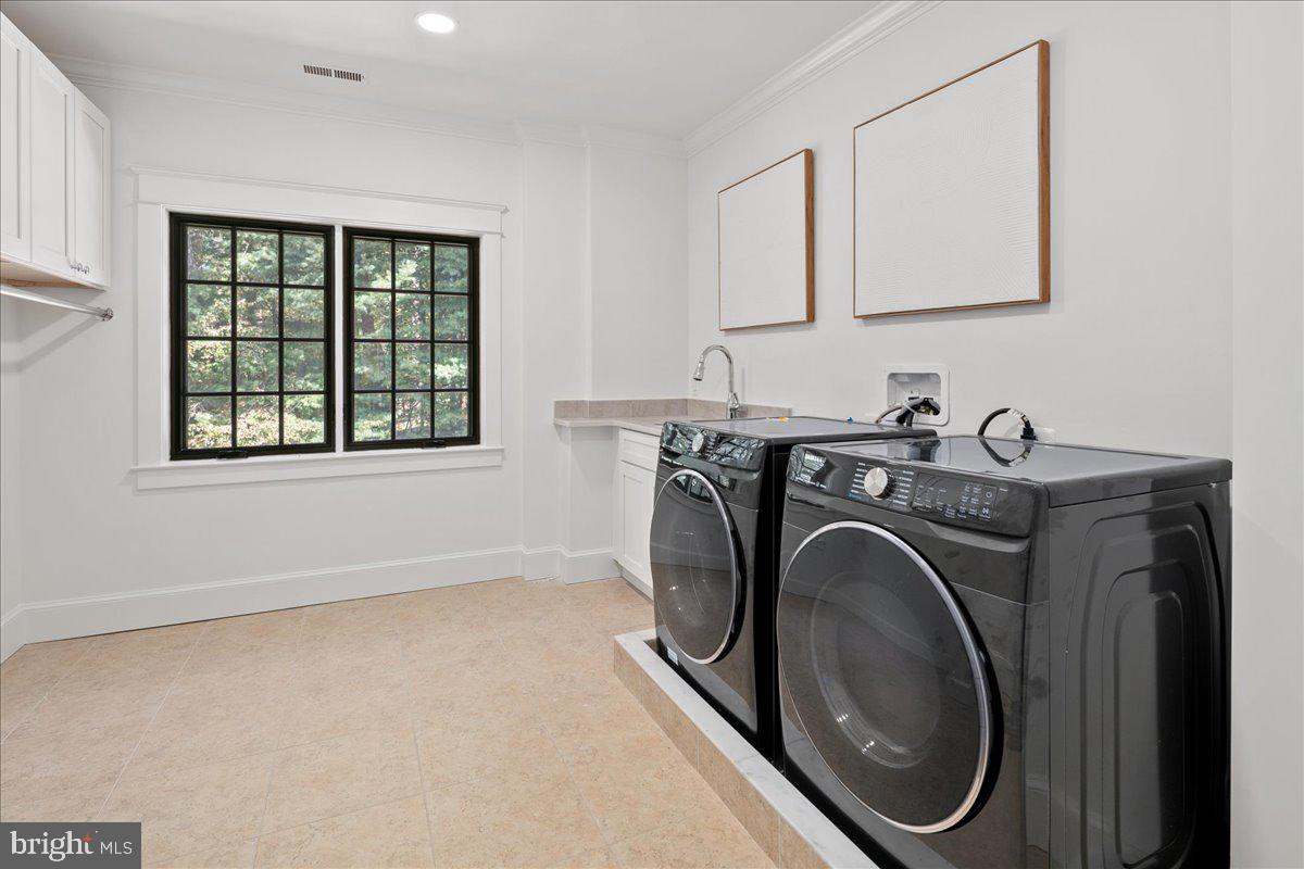 RIVER OAKS FARM - Residential