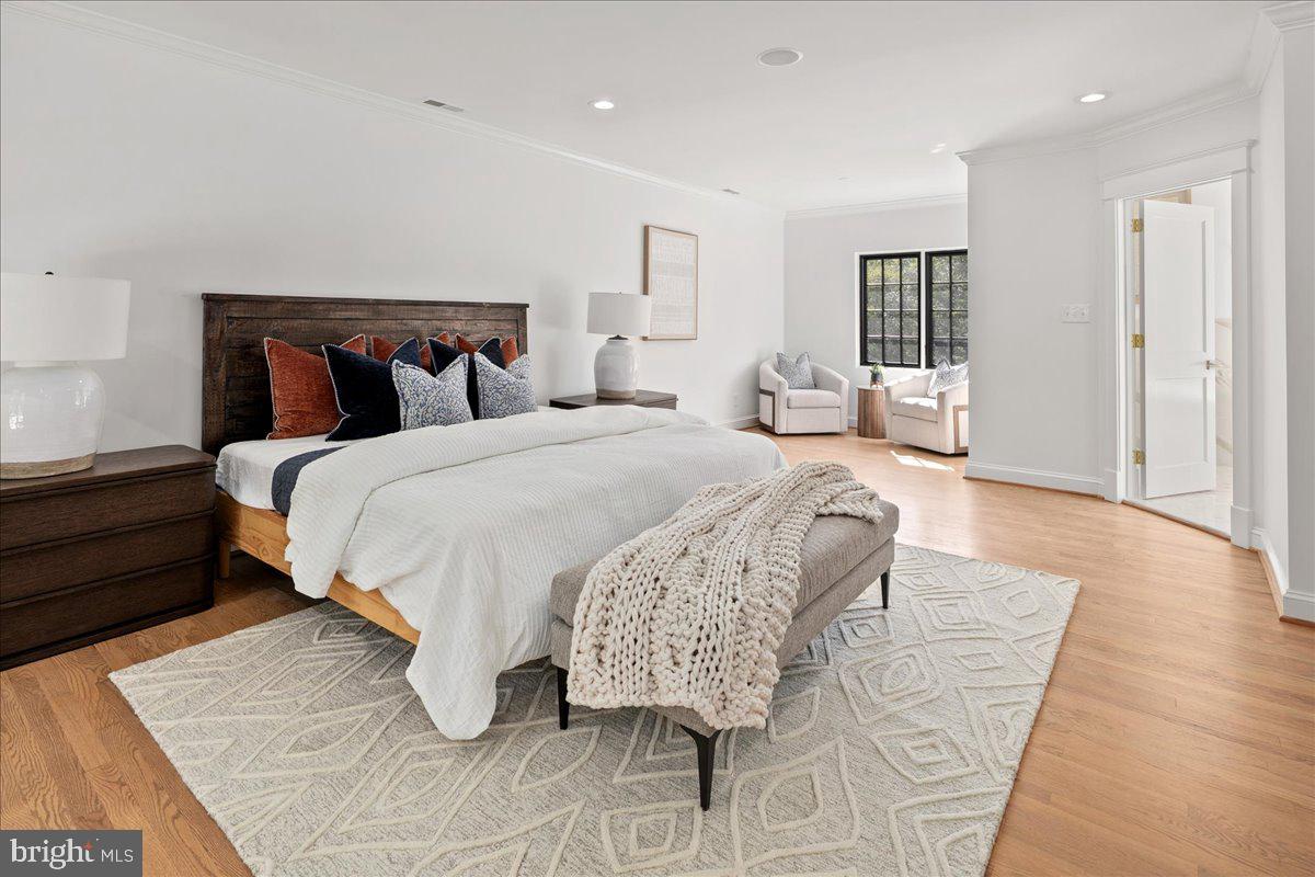 RIVER OAKS FARM - Residential