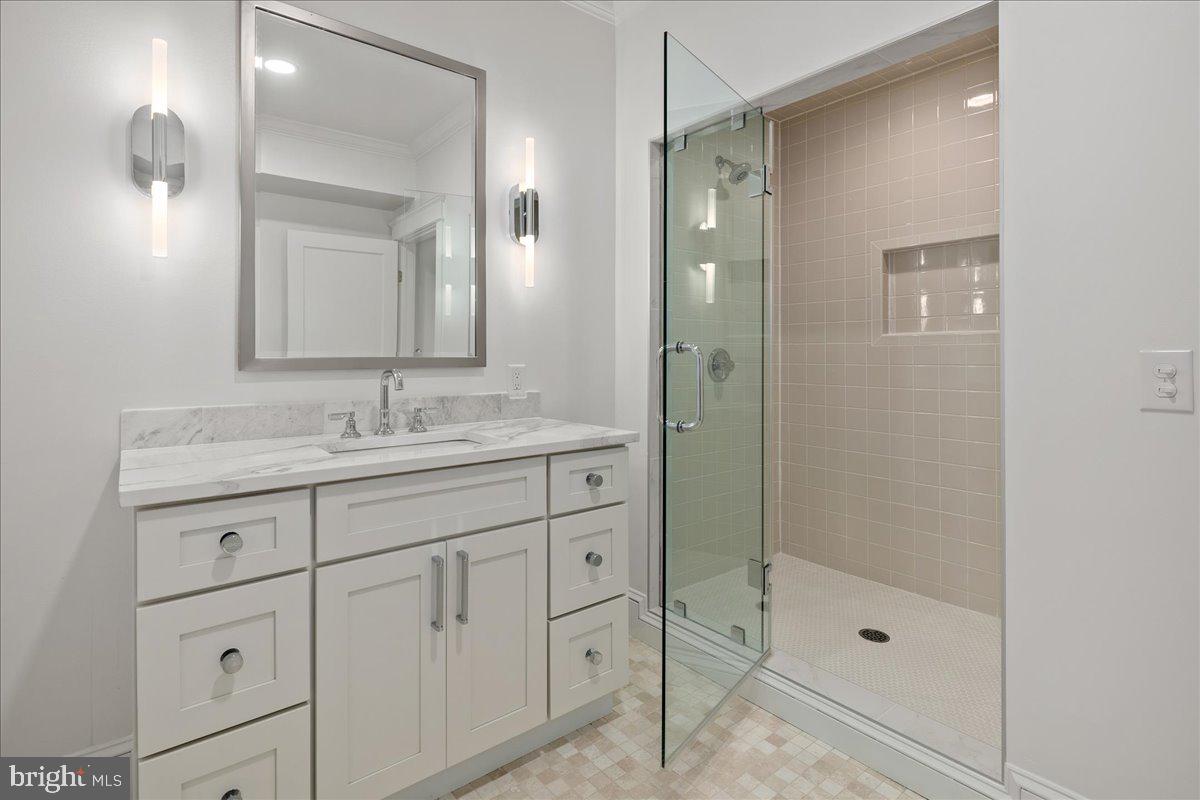 RIVER OAKS FARM - Residential