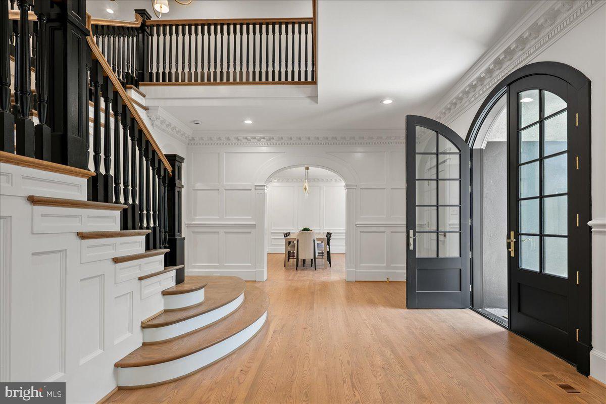10816 BARN WOOD LANE