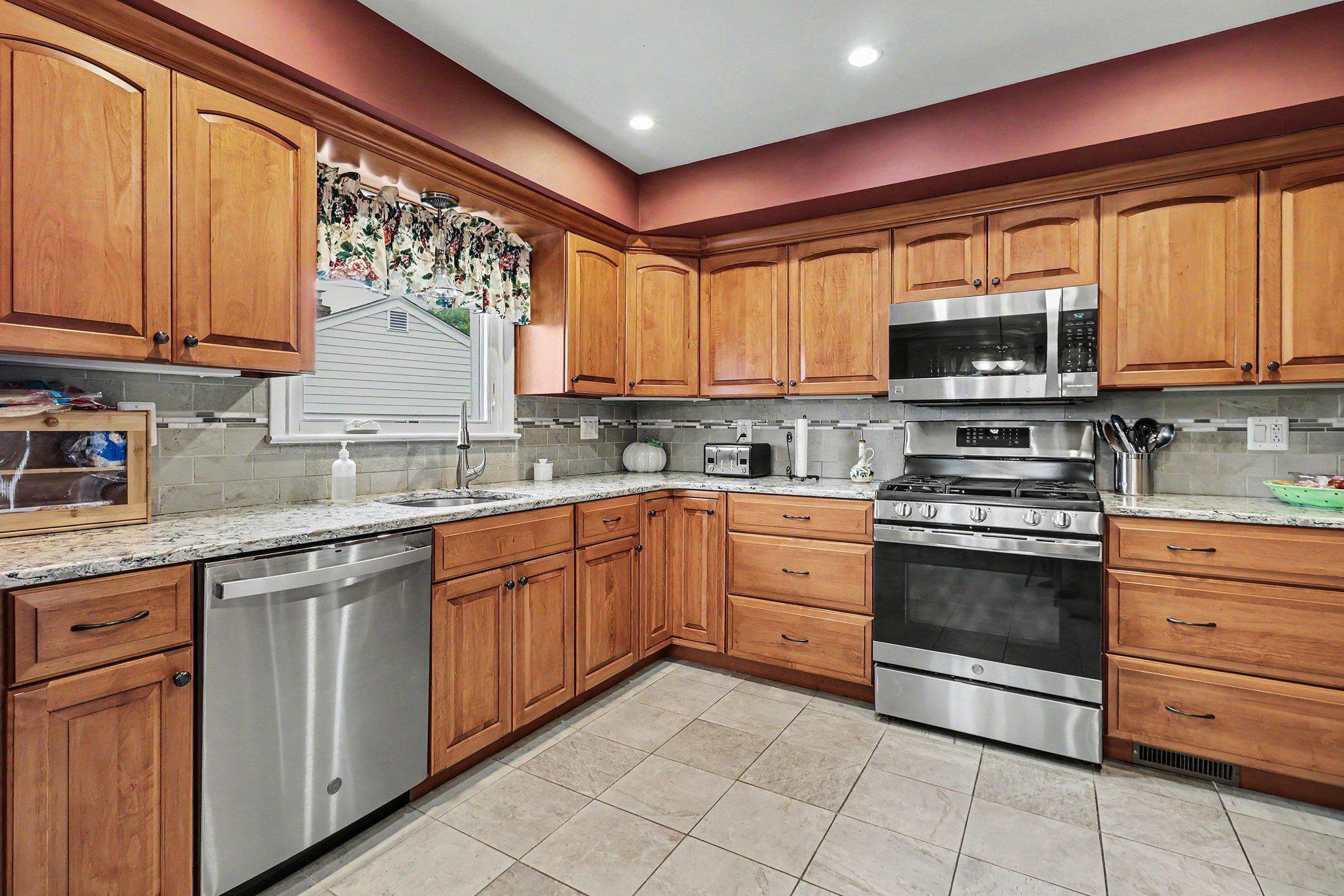 ELKINS PARK - Residential