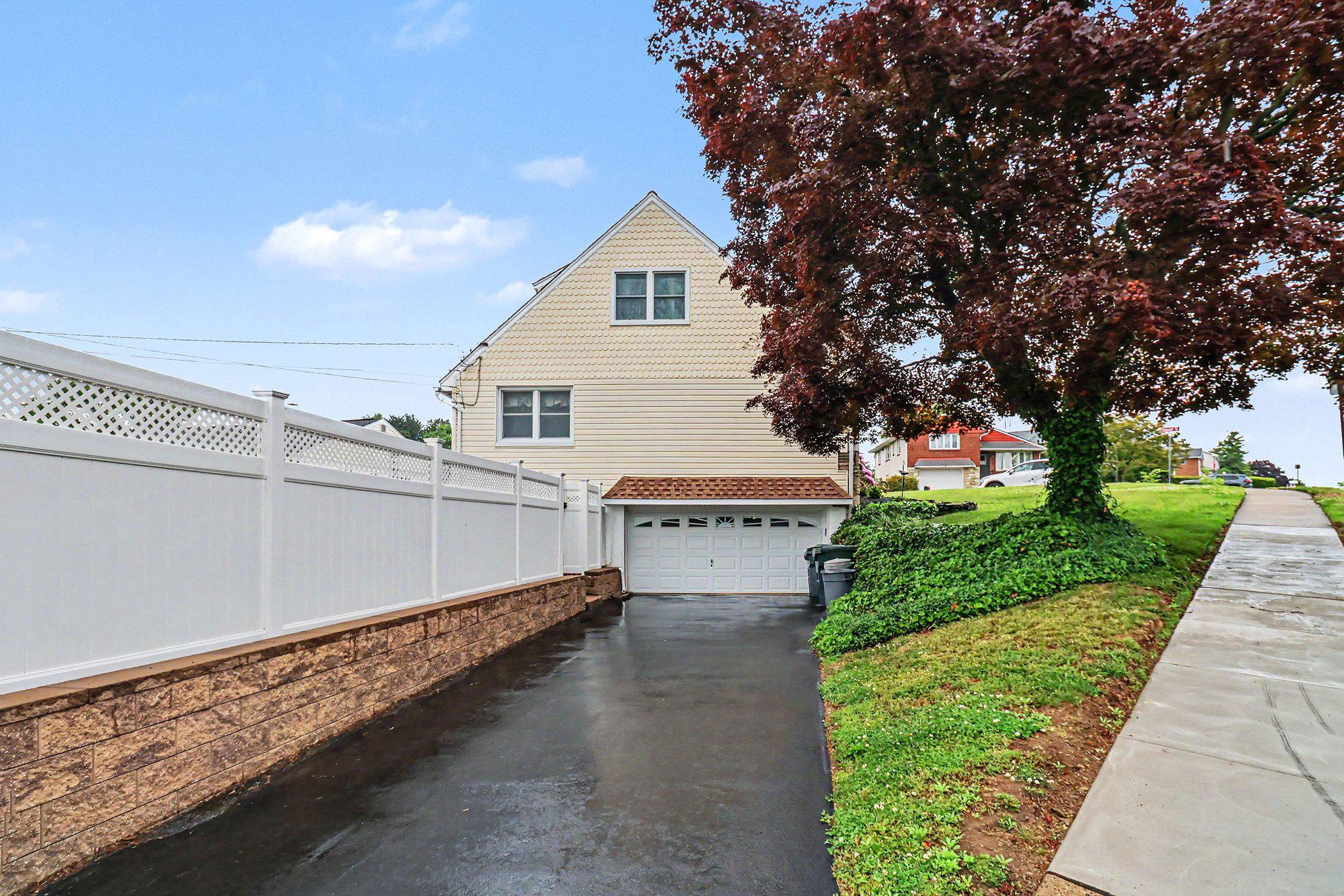 ELKINS PARK - Residential