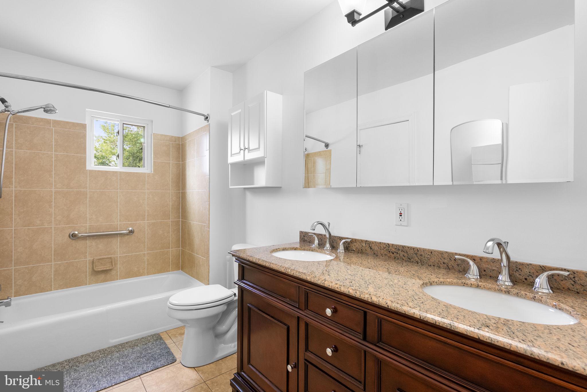 SEABROOK ESTATES - Residential