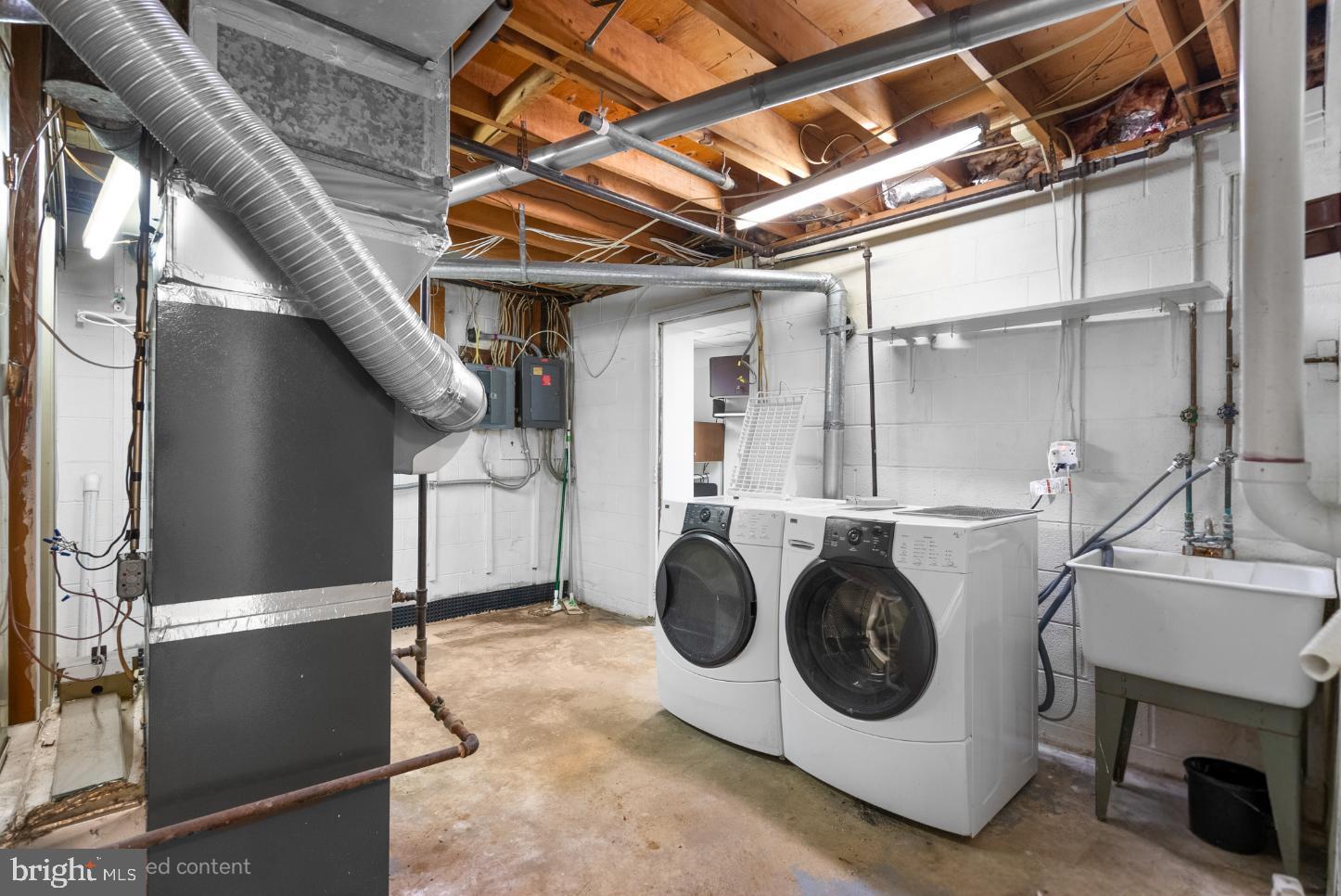 SEABROOK ESTATES - Residential