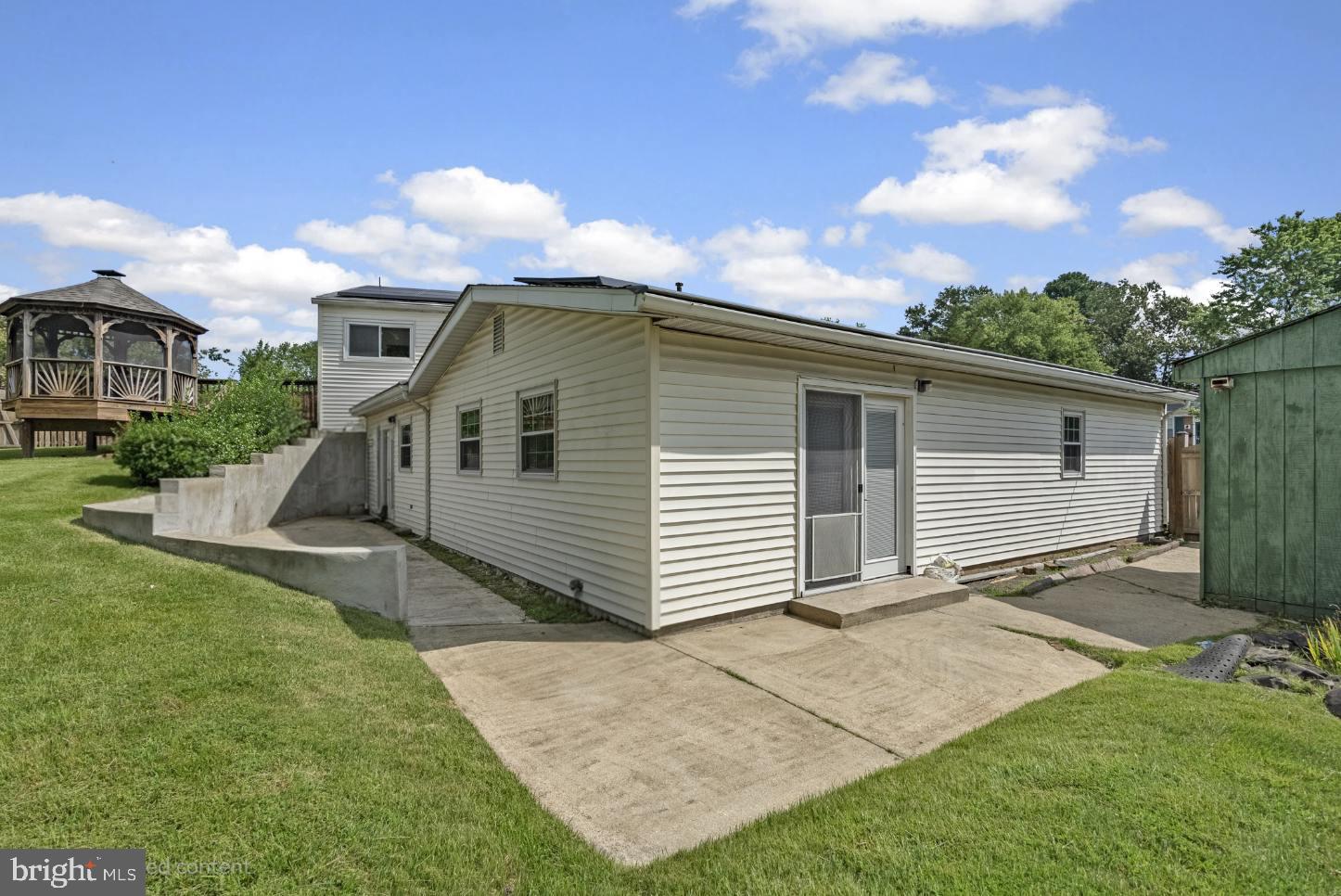 SEABROOK ESTATES - Residential