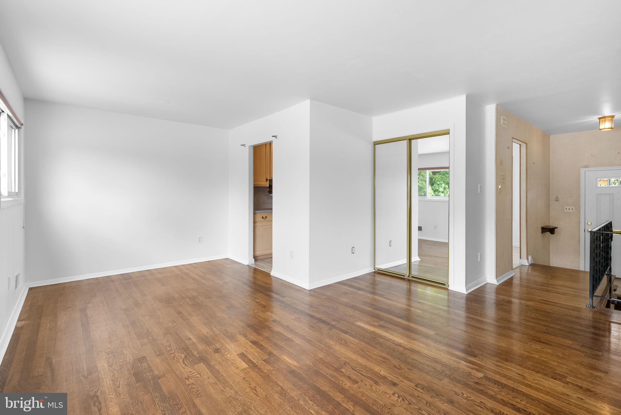 SEABROOK ESTATES - Residential