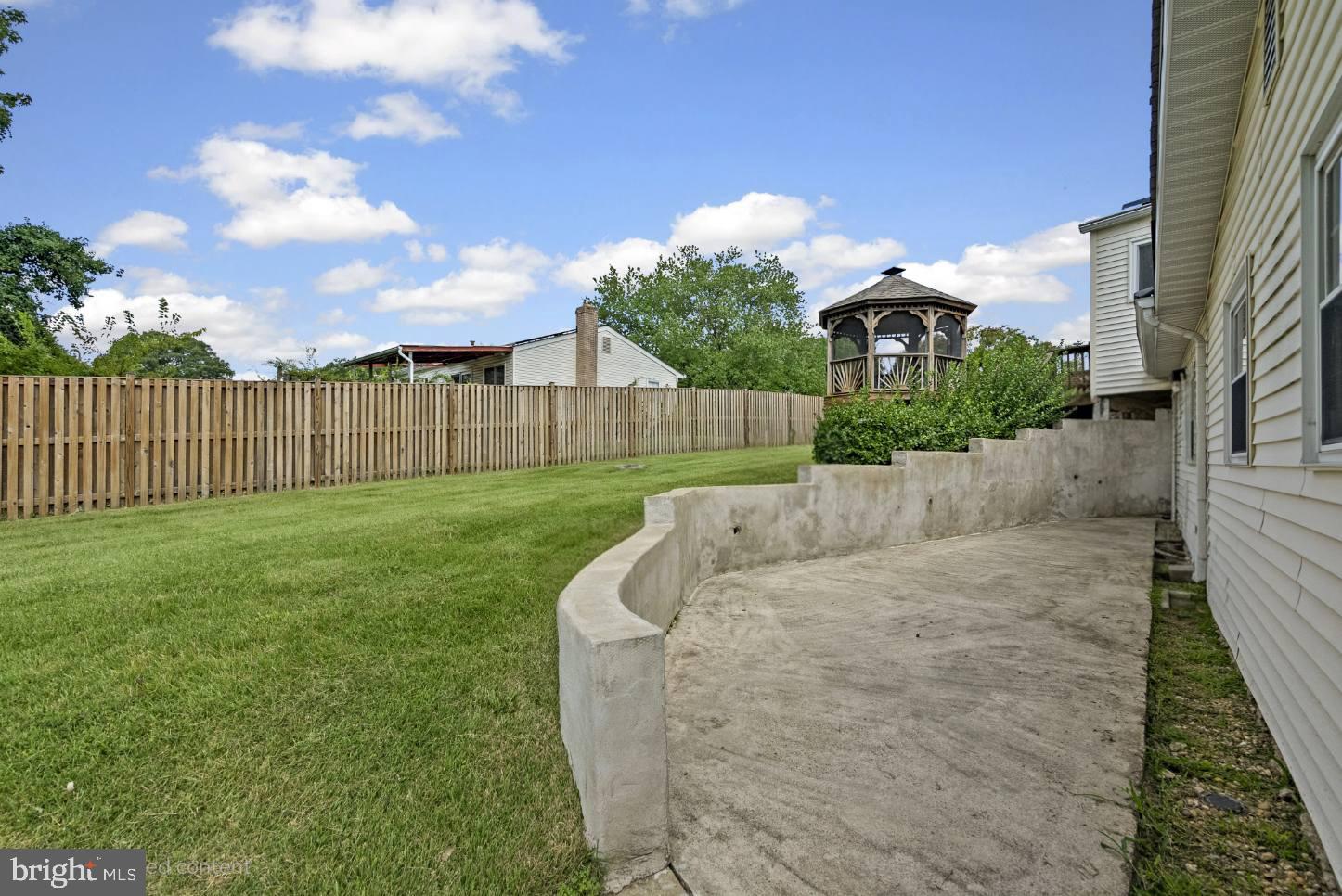 SEABROOK ESTATES - Residential