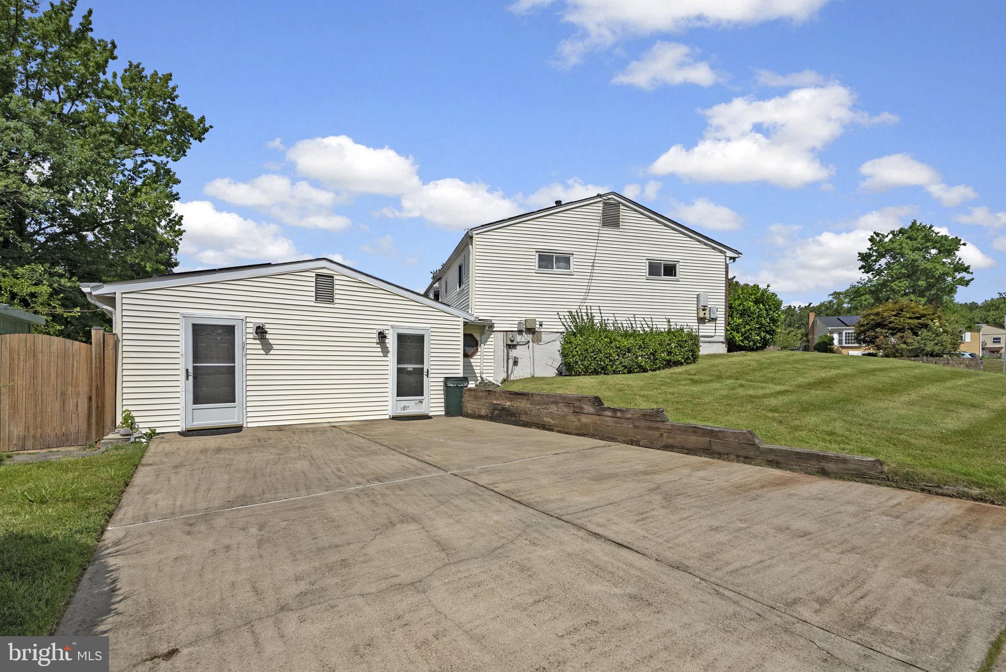 SEABROOK ESTATES - Residential