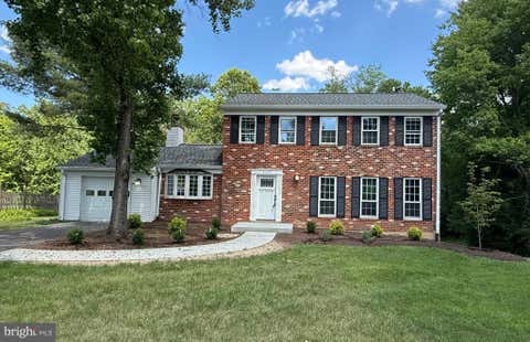 Photo of 2329 Bedfordshire Circle, RESTON, VA 20191 (MLS # VAFX2322772)