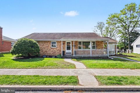 542 W AREBA AVENUE HERSHEY PA 17033