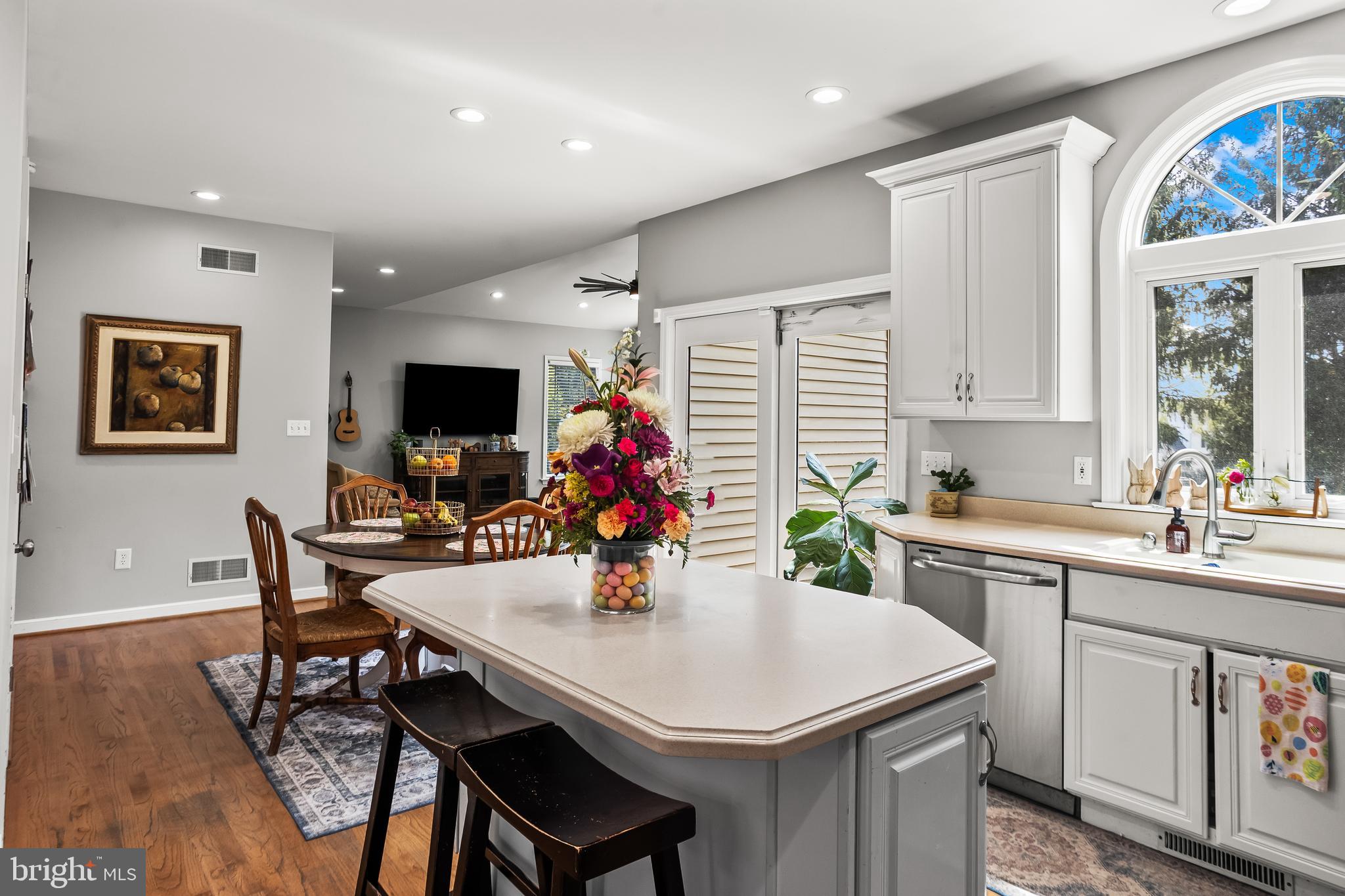 CENTERVILLE COMMONS - Residential