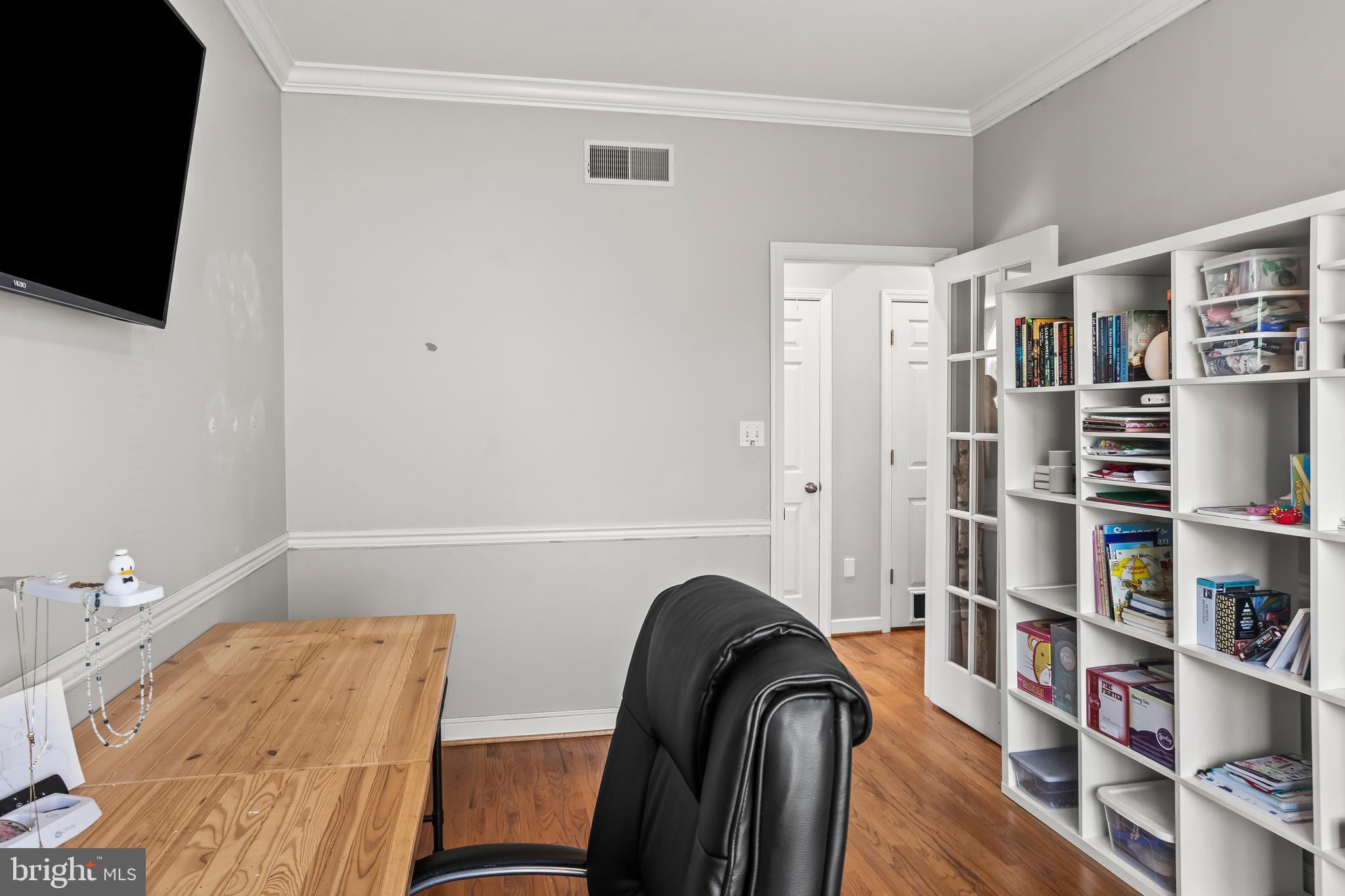 CENTERVILLE COMMONS - Residential