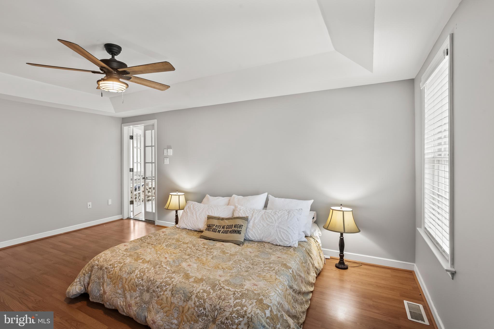 CENTERVILLE COMMONS - Residential