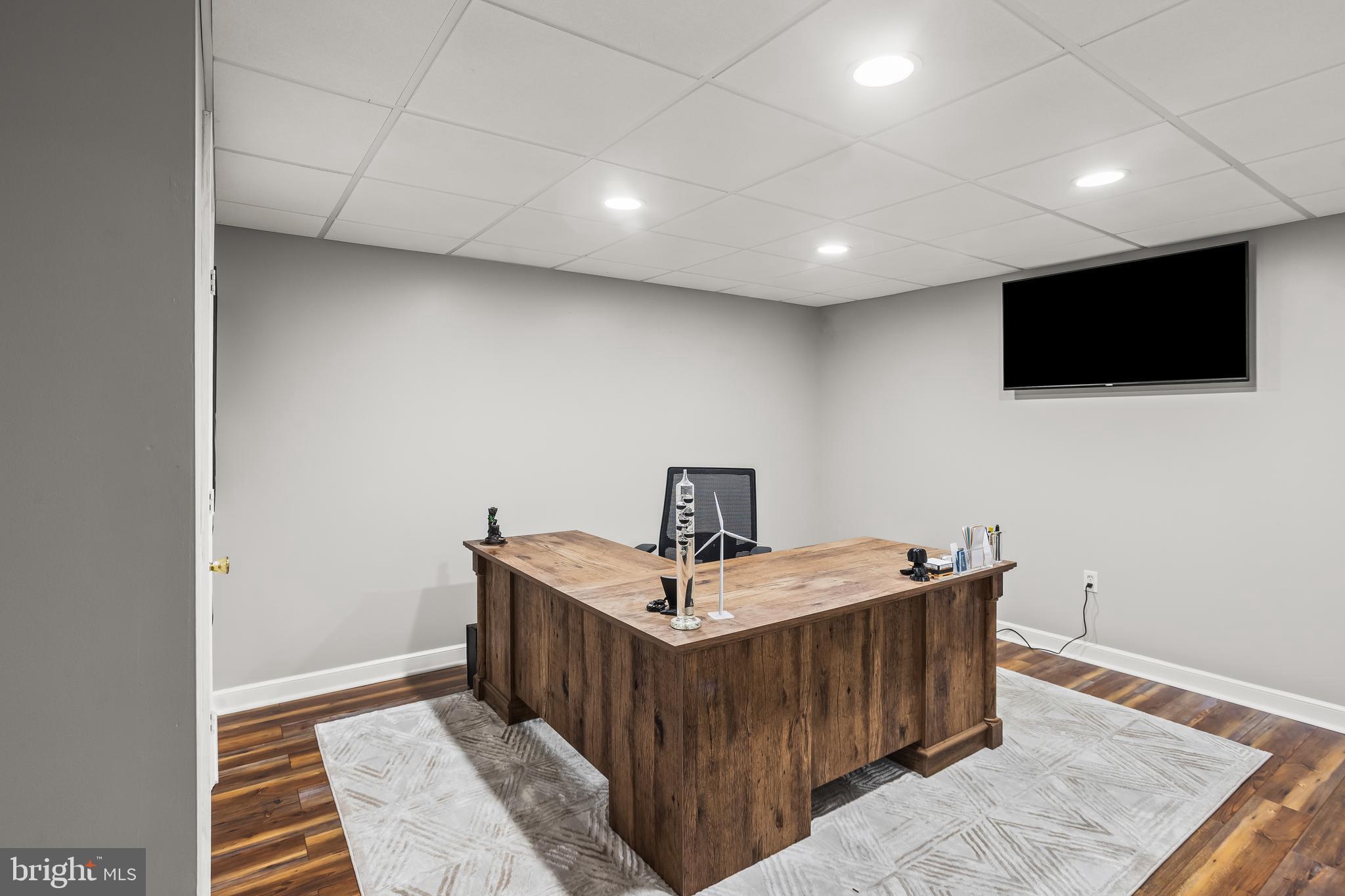 CENTERVILLE COMMONS - Residential