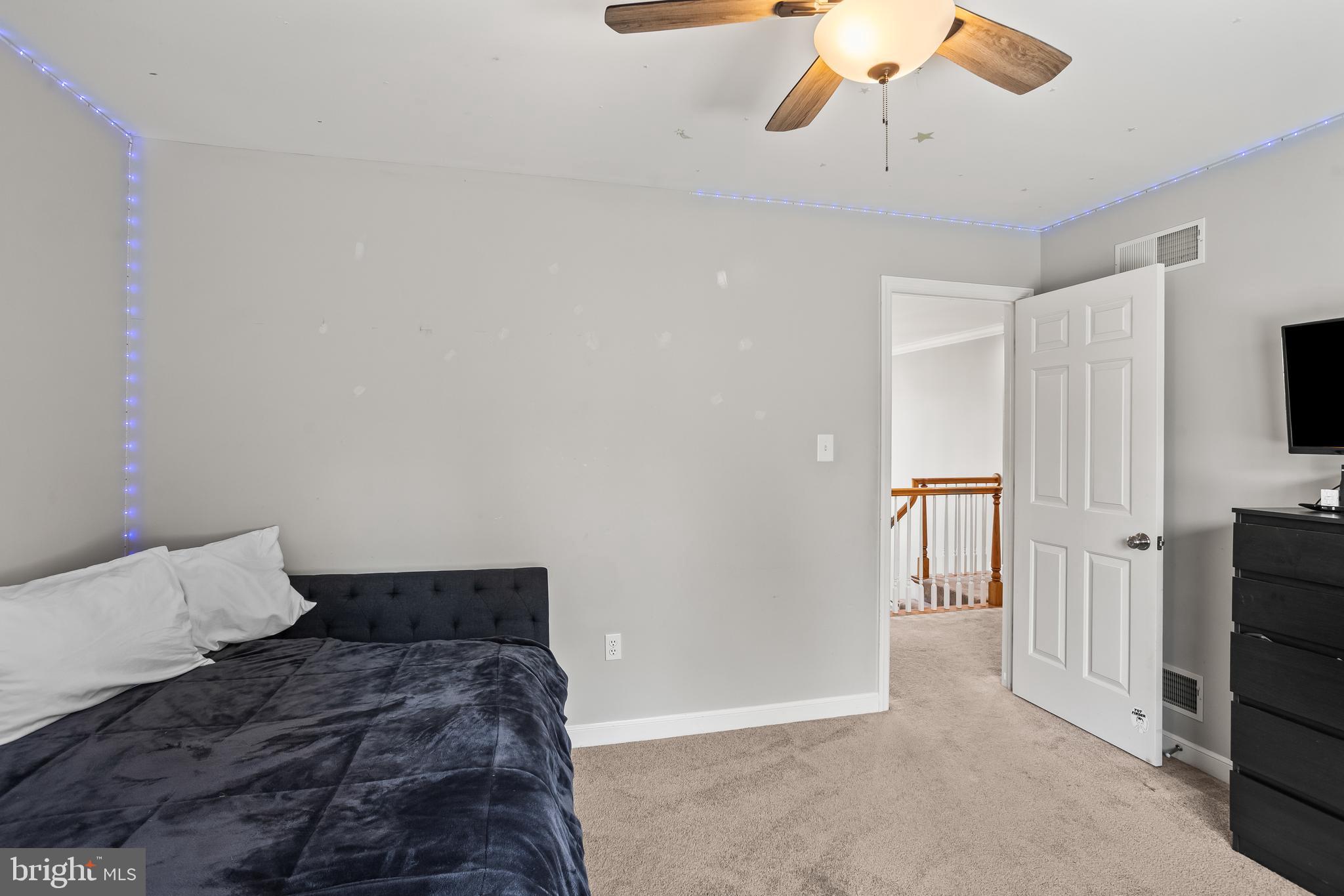 CENTERVILLE COMMONS - Residential